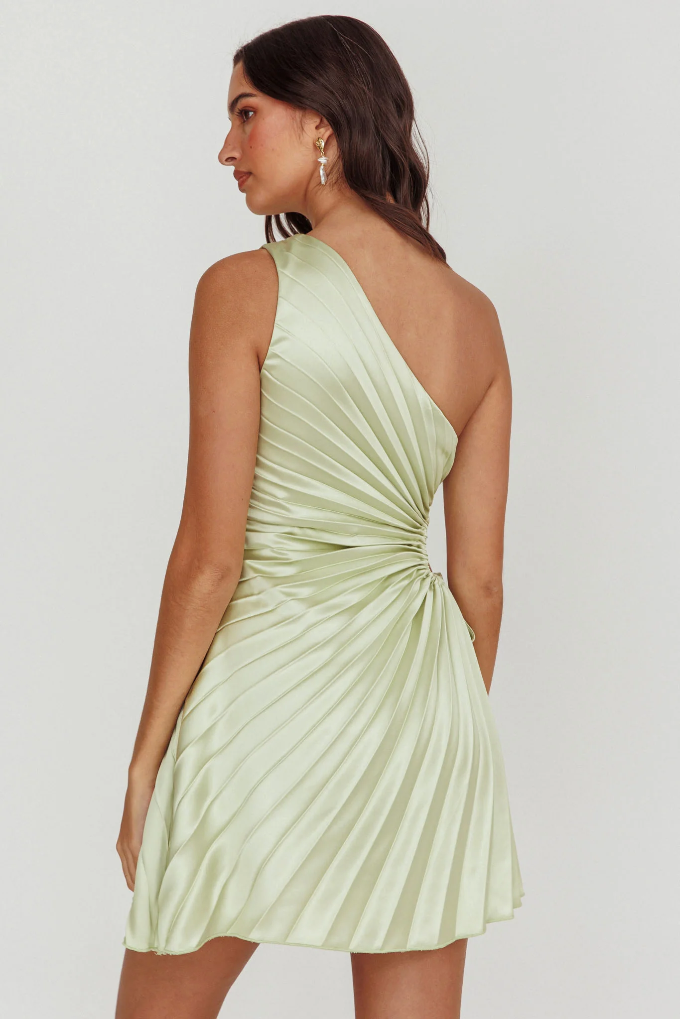 Glow Ray One-Shoulder Pleat Dress Apple - Image 2