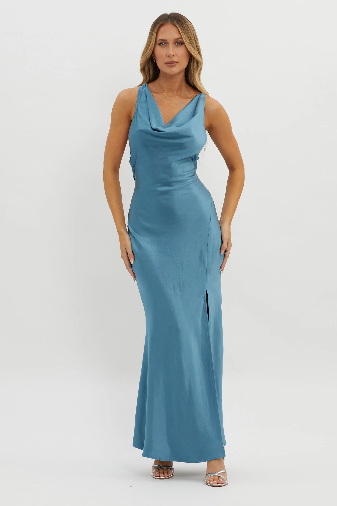 Gwendelynn Floral Back Strap Dress Blue - Image 5