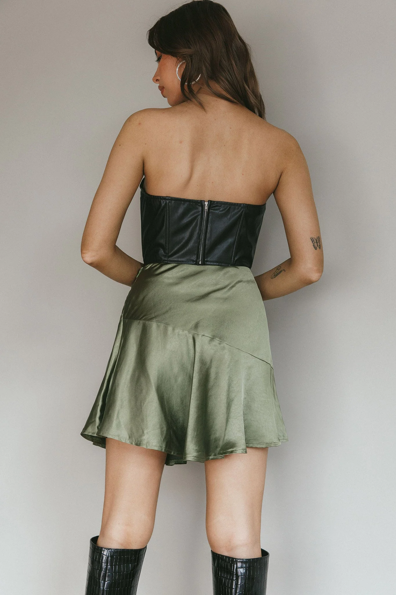 Gwyneth Flounce Mini Skirt Khaki - Image 2