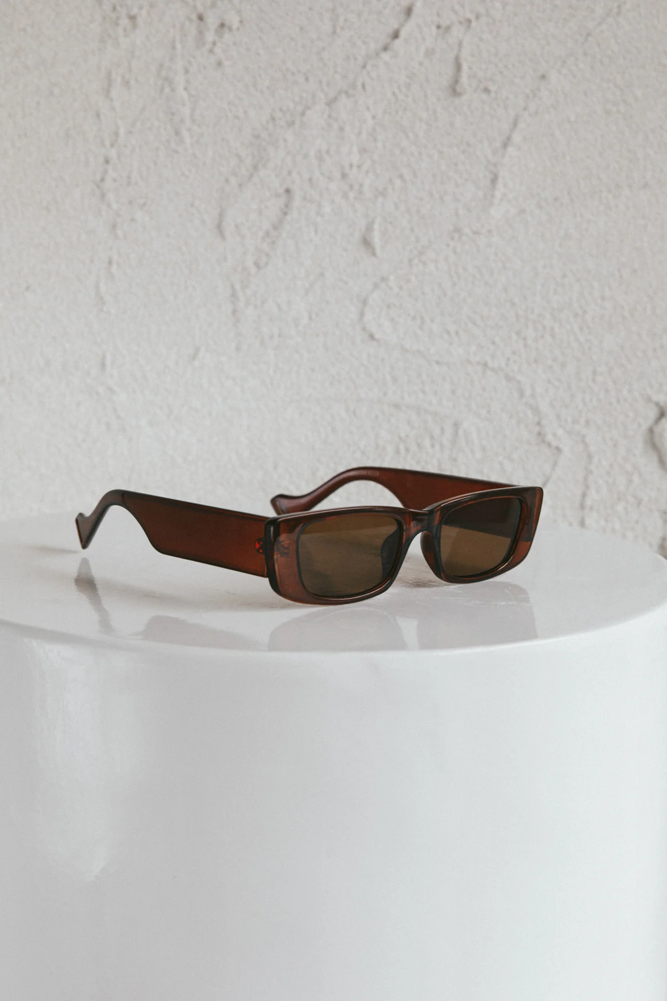 Hacker Classic 90's Square Frame Sunglasses Tea - Image 3