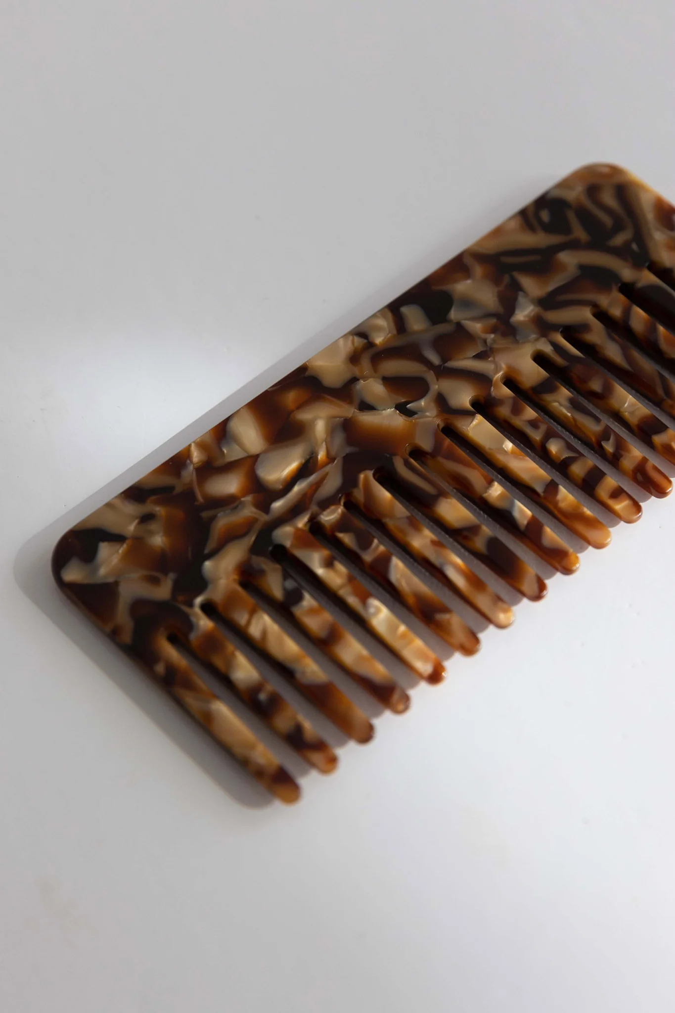 Hadley Marbled Comb Brown - Image 3