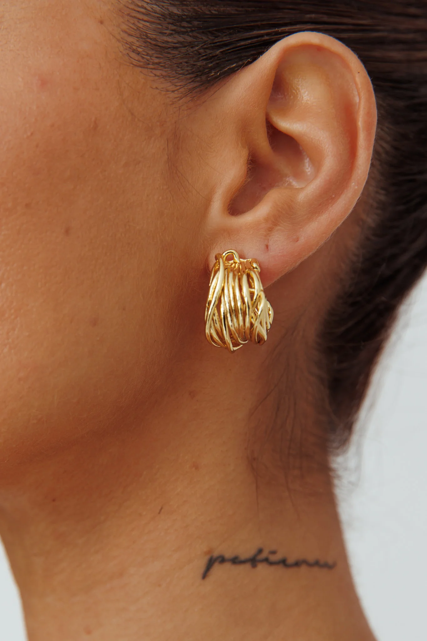 Halo Tangled Hoop Earrings Gold - Image 2