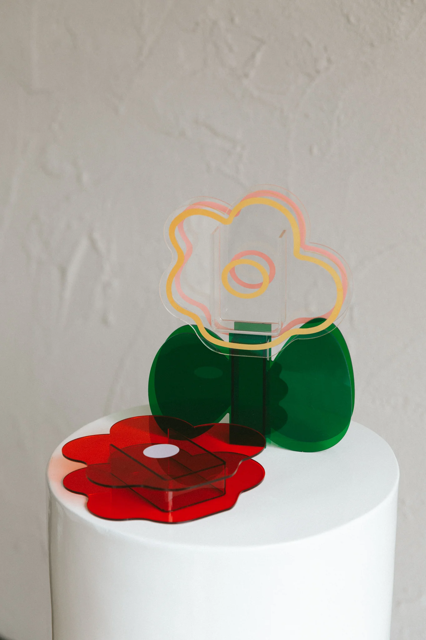 Harlie Eco-friendly Acrylic Vase Green - Image 3