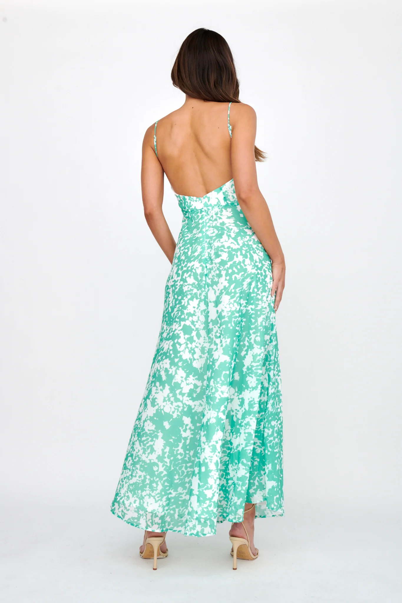 Huda U-Wire Bust Low Back Maxi Dress Green - Image 3