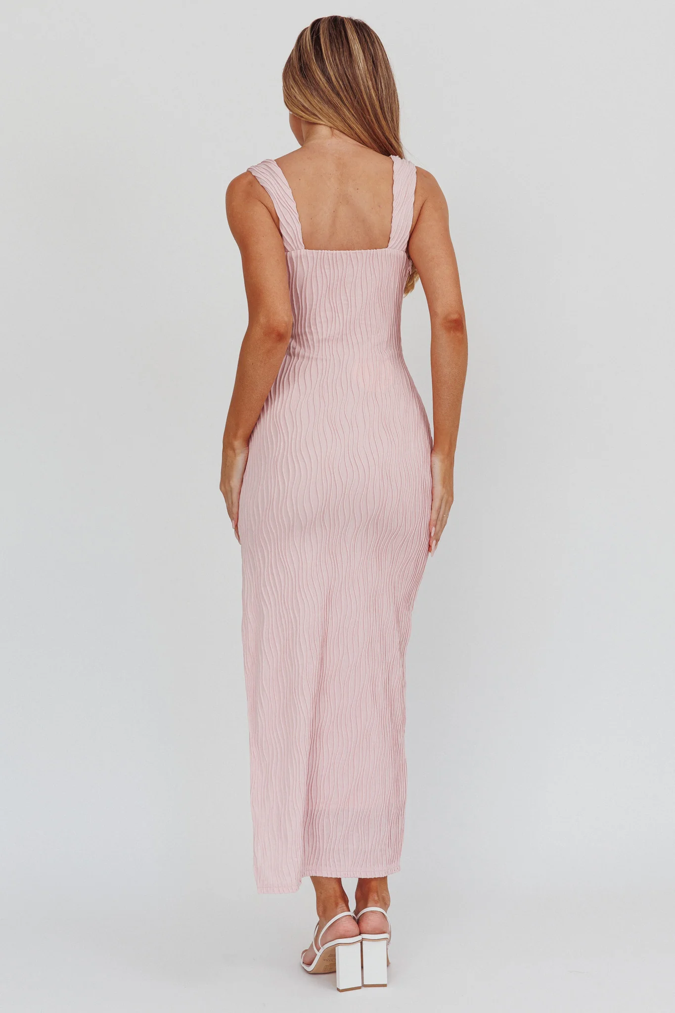 In My Feels Textured Maxi Dress Blush - Image 3