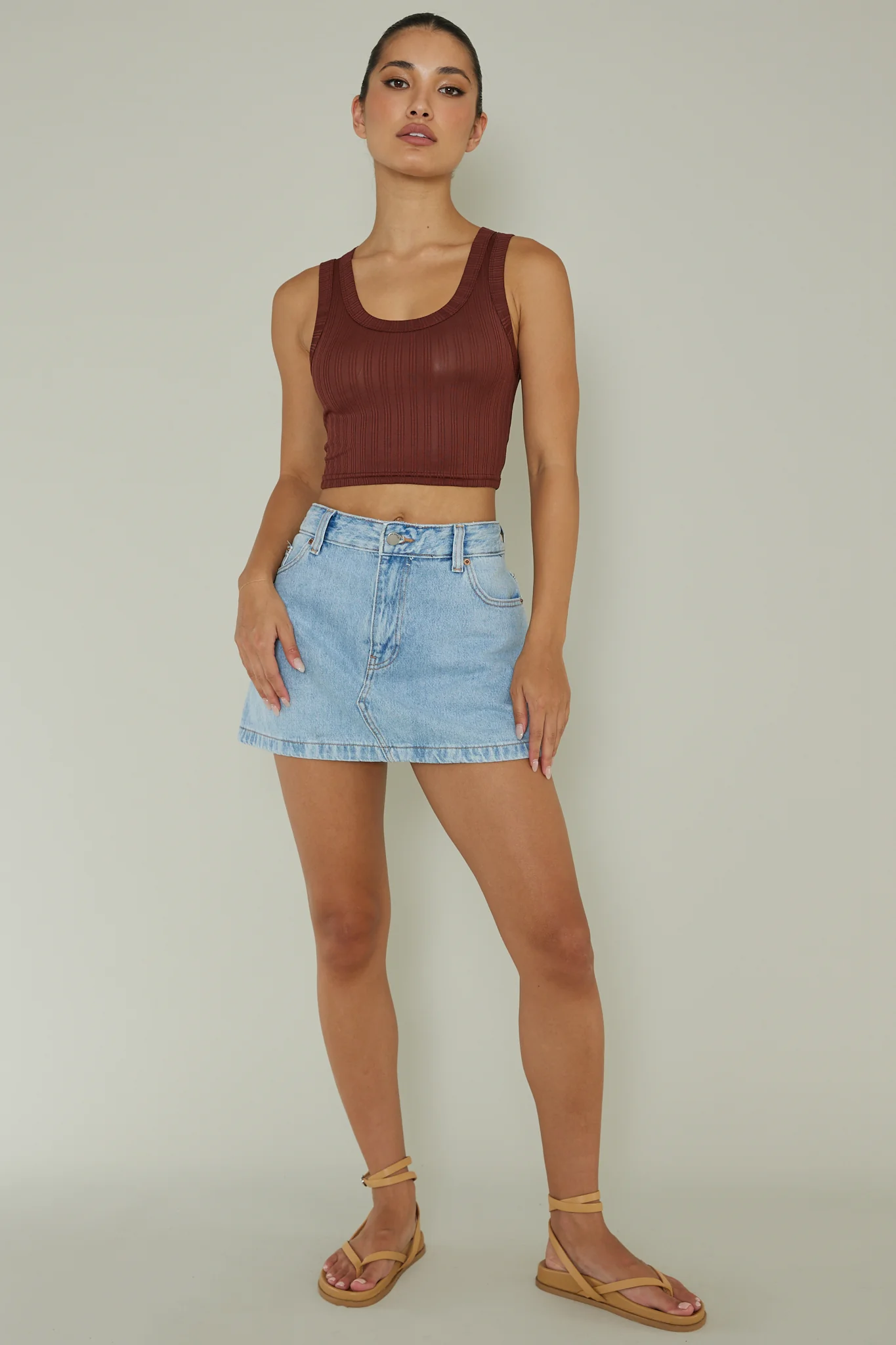 In Sync Scoop Neck Crop Top Chocolate - Image 3