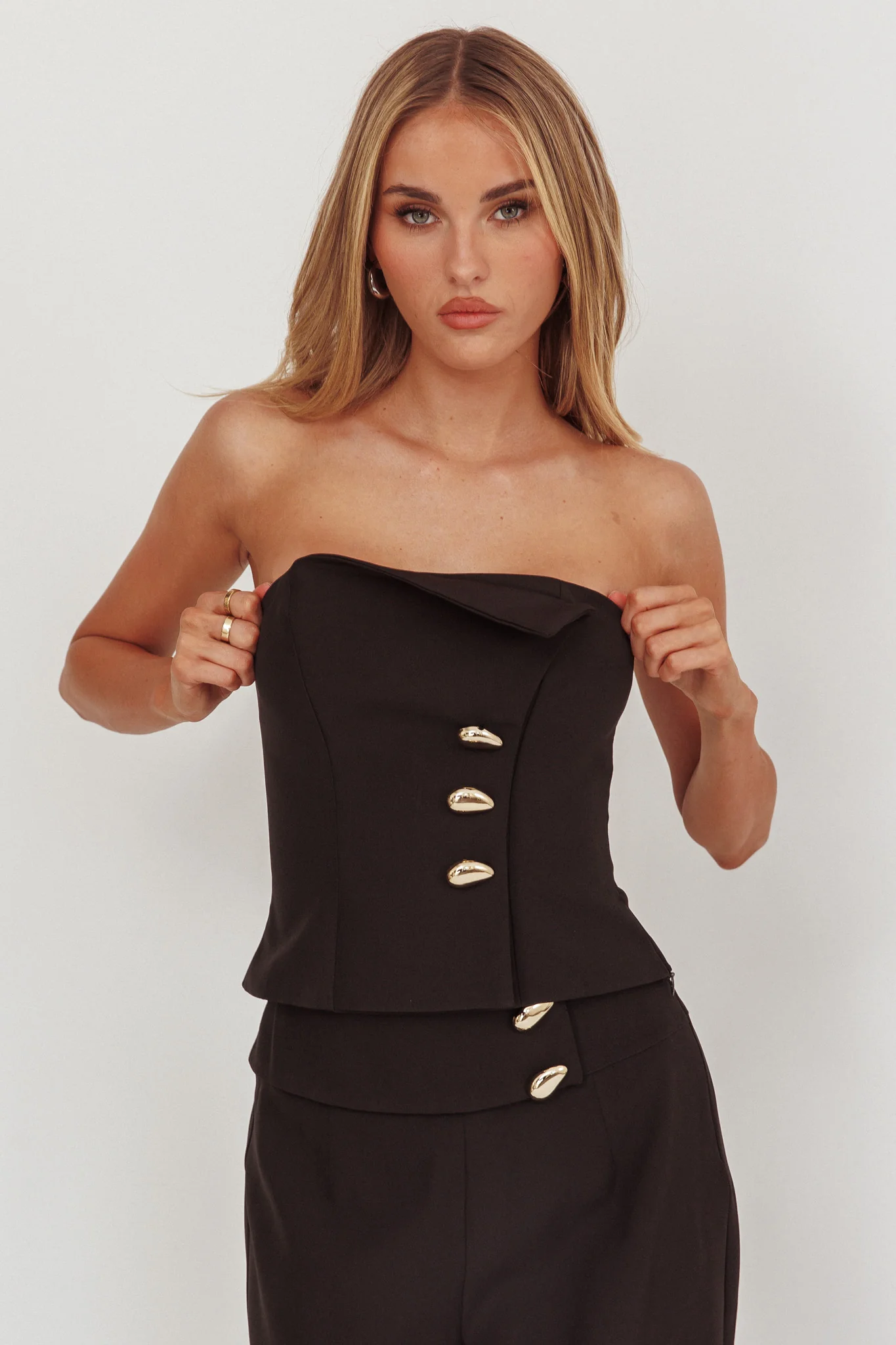 Ishani Hardware Decoration Strapless Top Black - Image 5