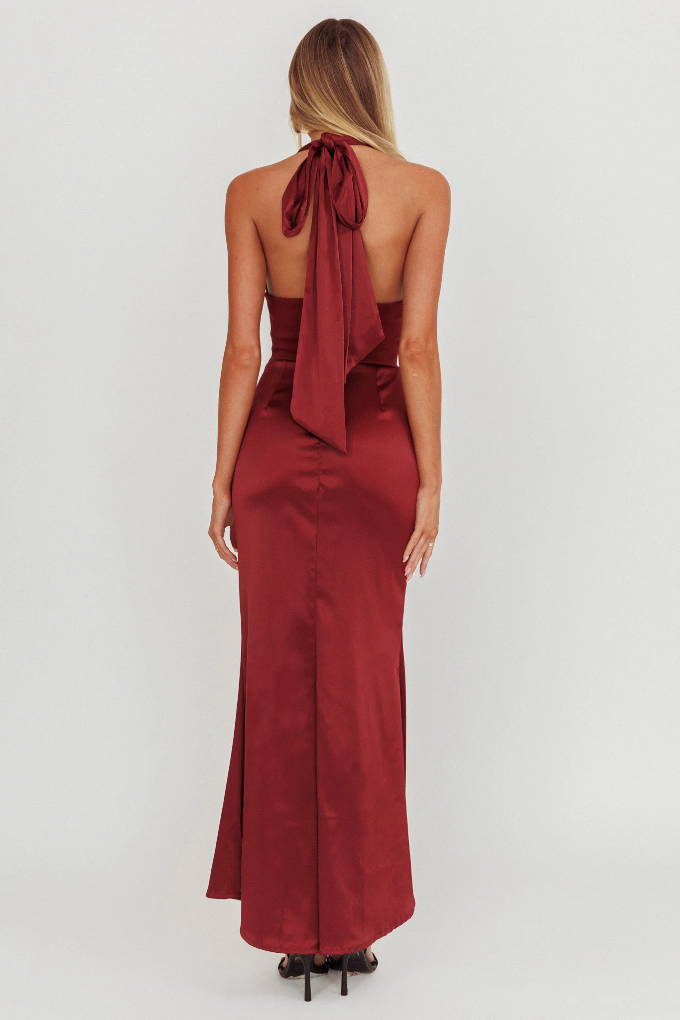 Italia Azure Pleat Bodice Halterneck Maxi Dress Wine - Image 2