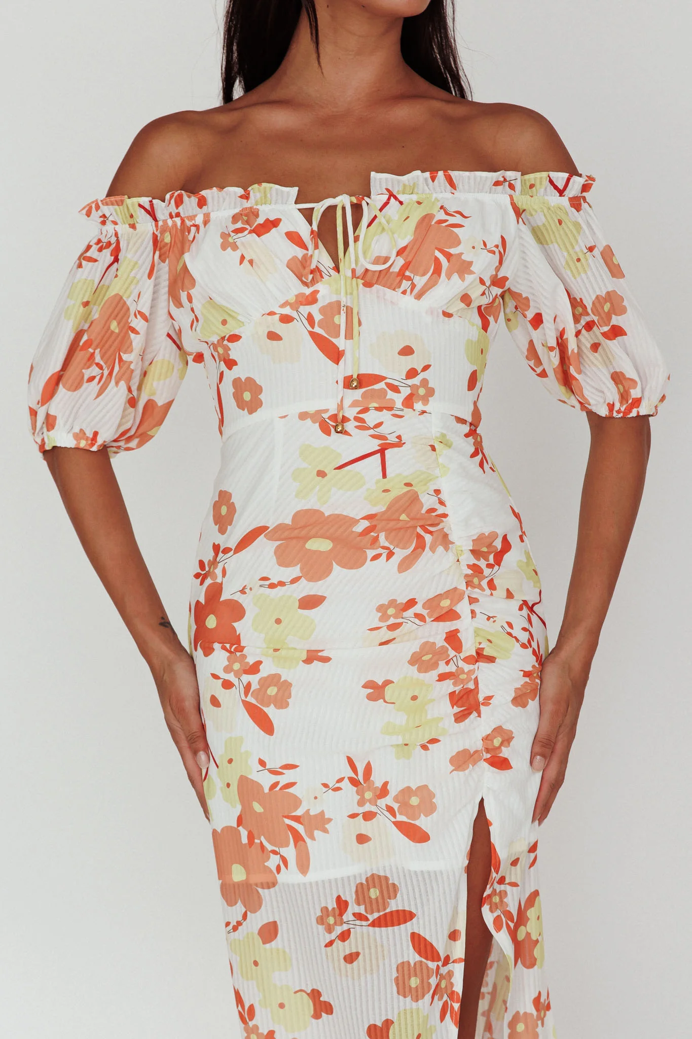 Jalynn Off-Shoulder Split Midi Dress Floral Orange - Image 4