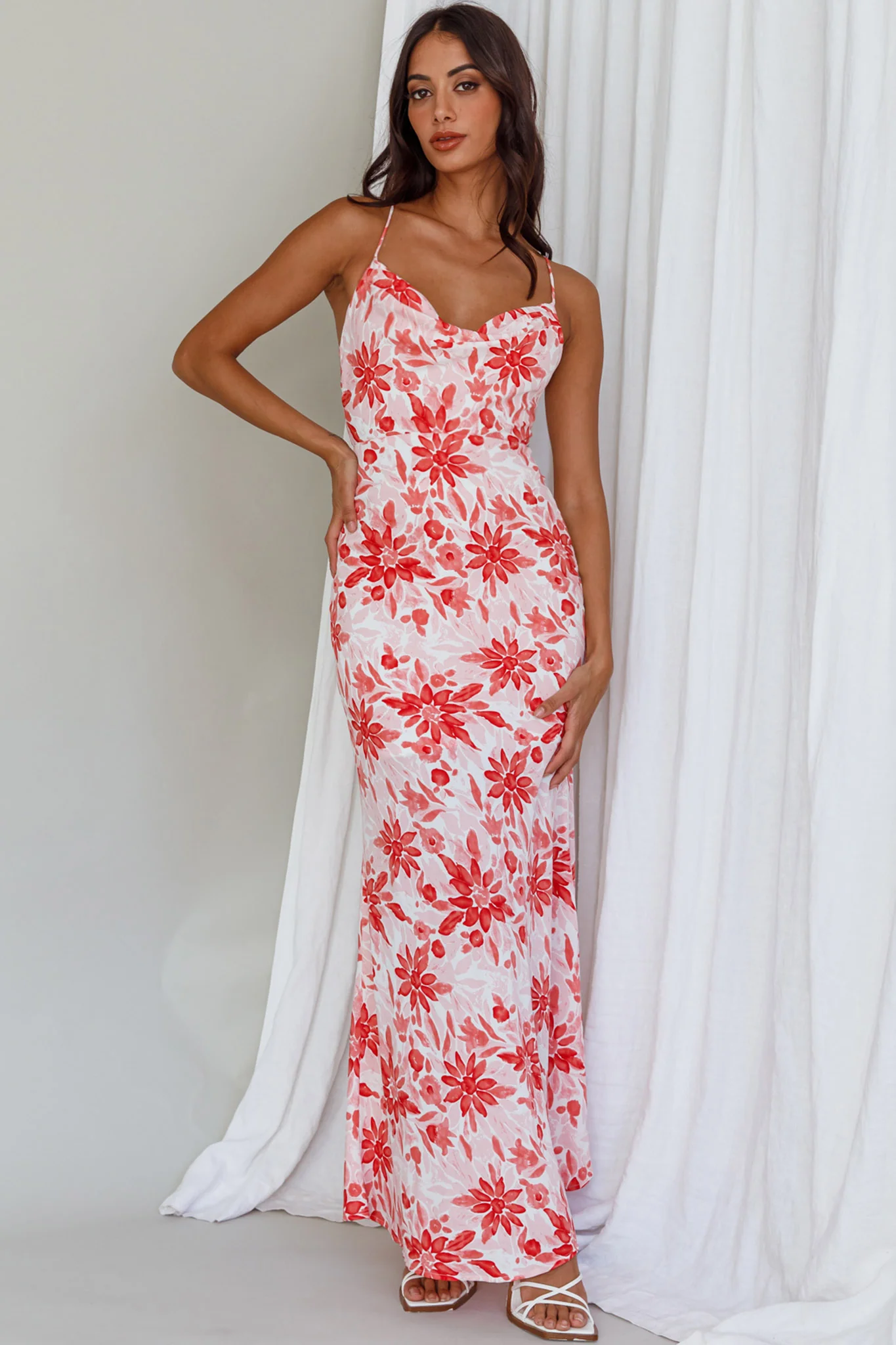 Janaina Tie-Up Back Maxi Dress Floral Red - Image 3
