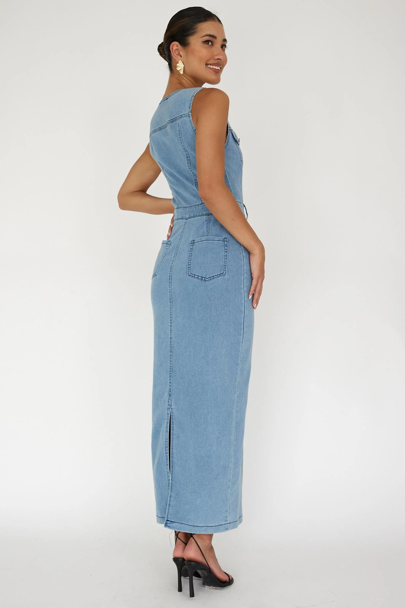 Jazelle Sleeveless Button Front Maxi Dress Denim - Image 2