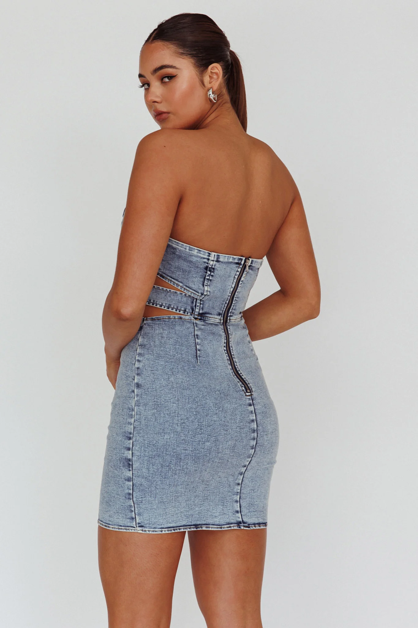 Jett Buckle Waist Mini Dress Denim Blue - Image 2