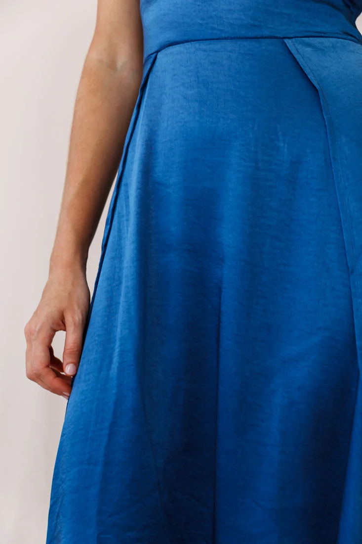 Joanne Empire Waist Maxi Dress Navy - Image 4