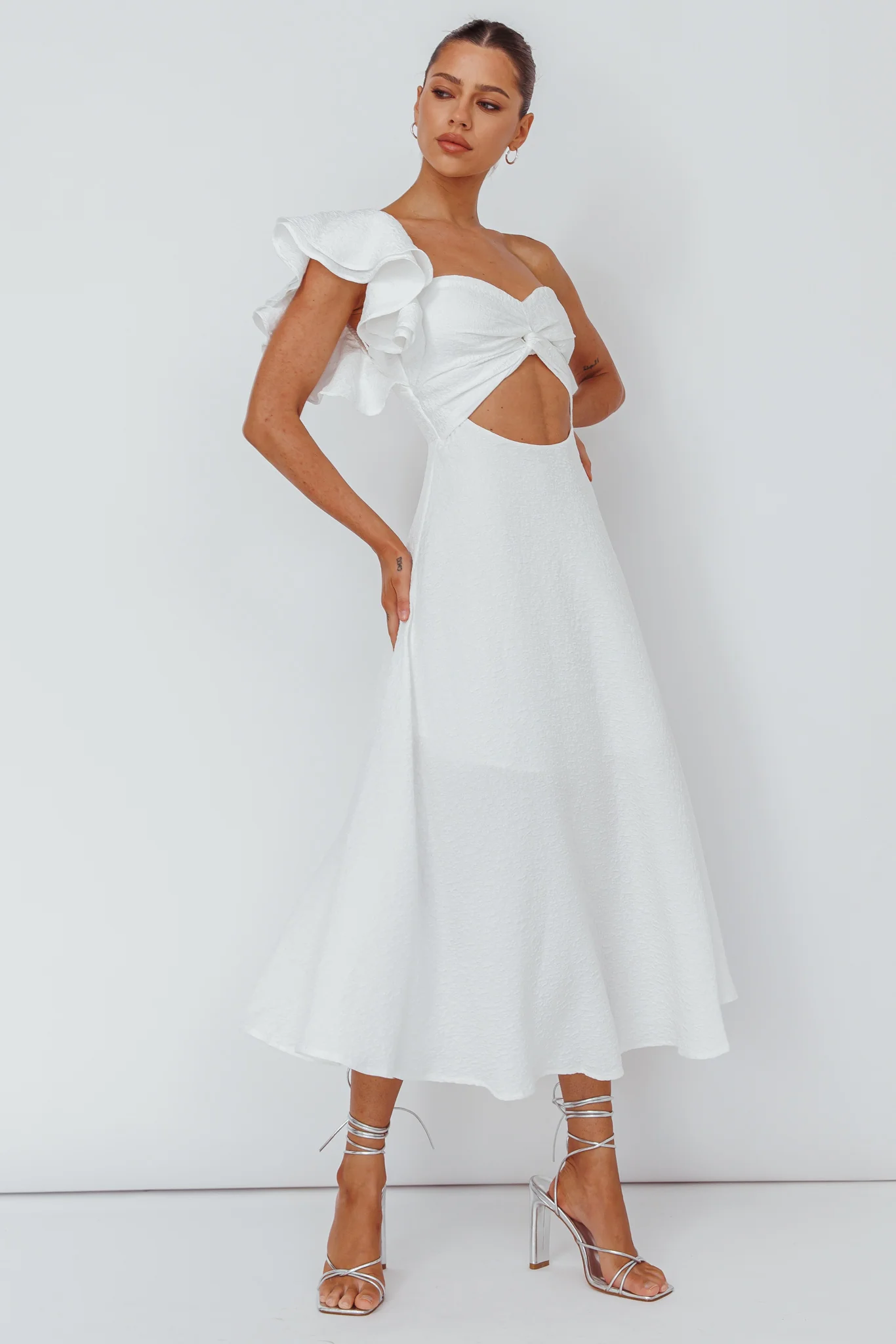 Jolina Ruffle Shoulder Midi Dress White - Image 3