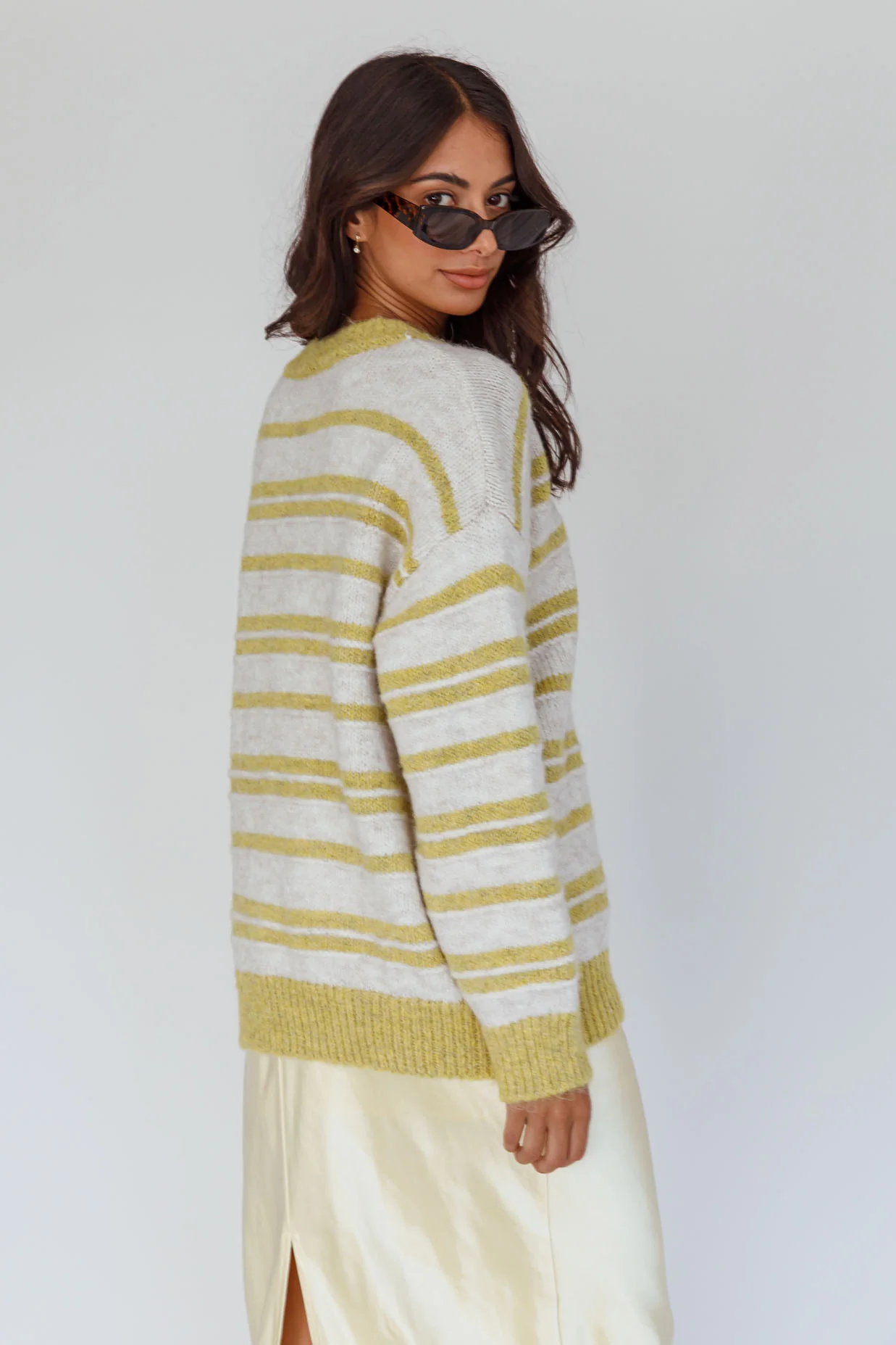 Jona Relaxed Knit Sweater Striped Beige - Image 2