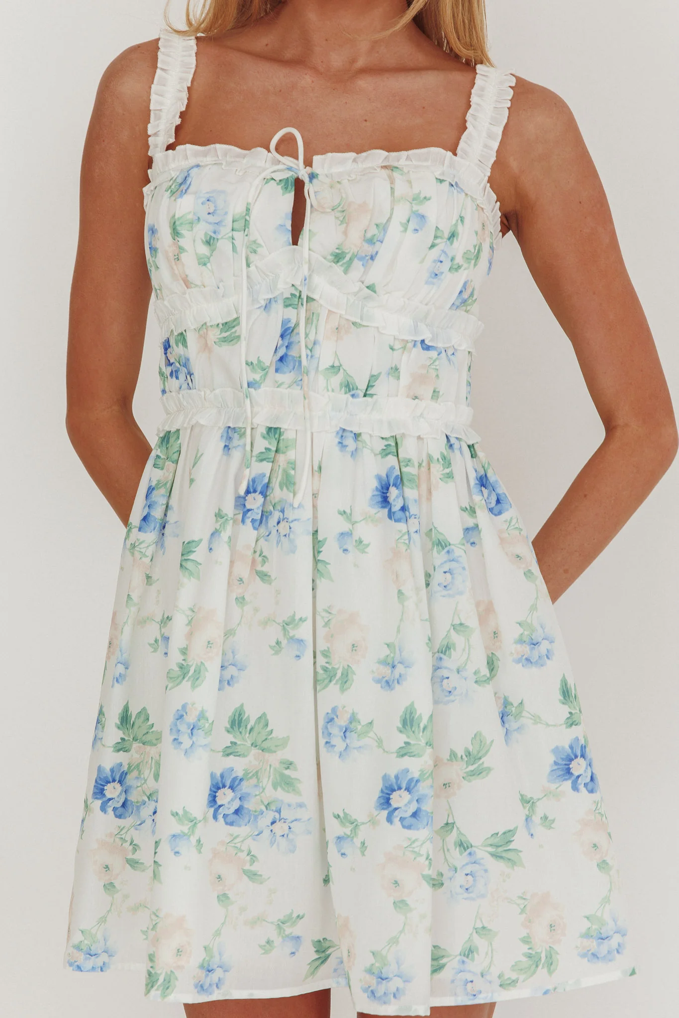 Jordanne Frill Trim Mini Dress Floral Blue - Image 3