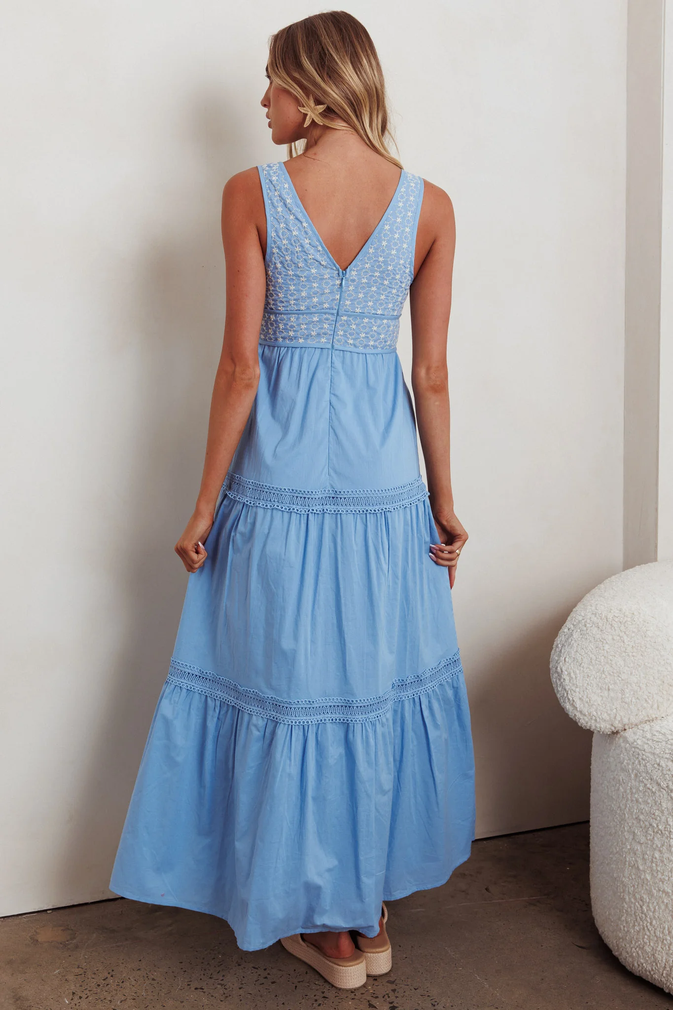 Joycelin V-Neck Eyelet Maxi Dress Blue - Image 2