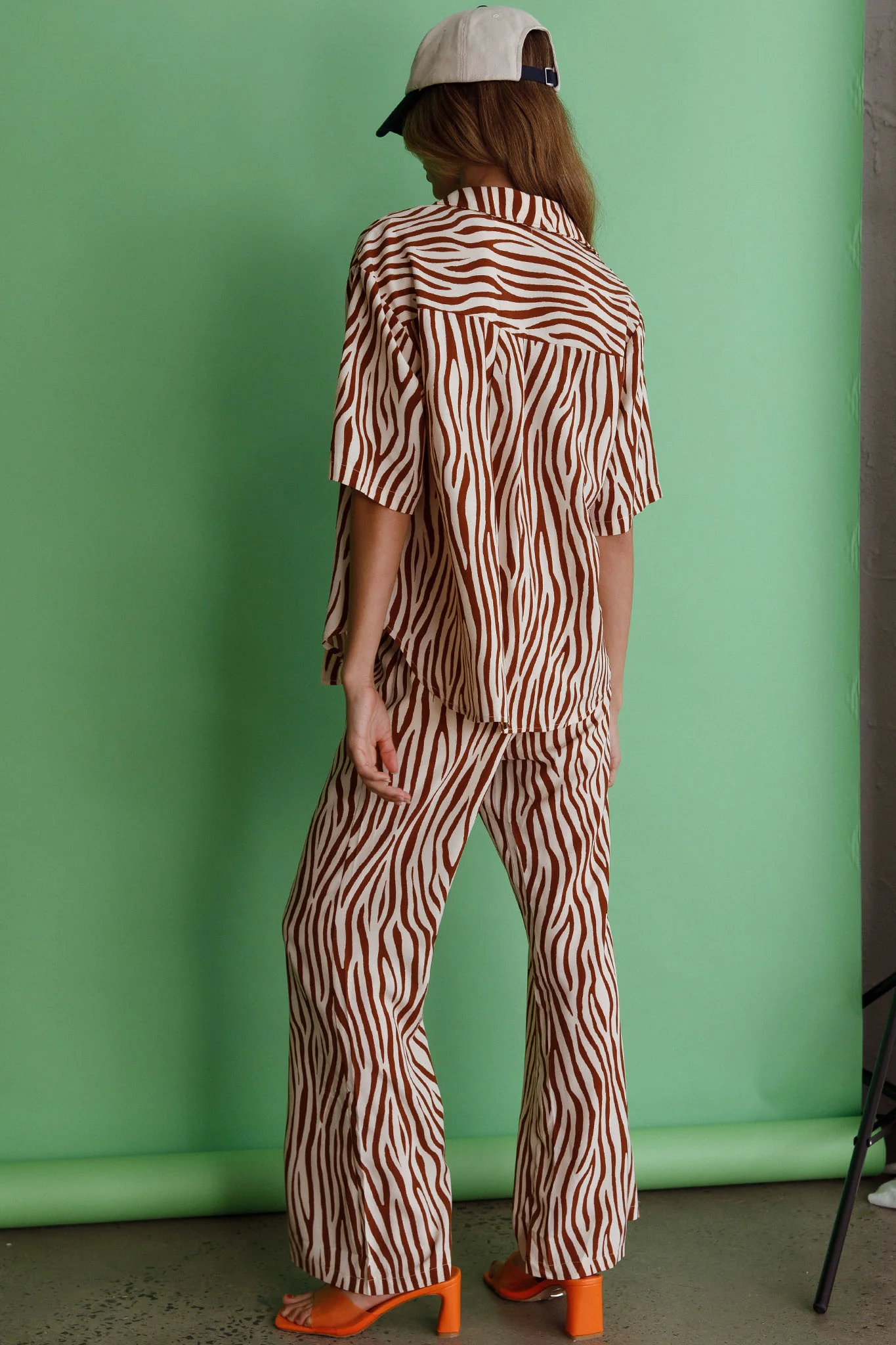 Just A Hunch Pants Zebra Brown - Image 2