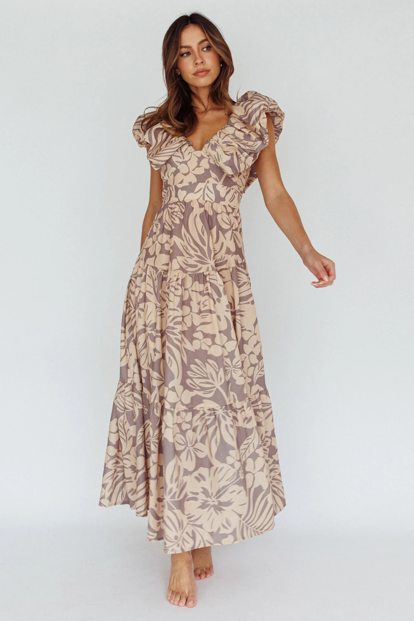 Kahlo Puffed Ruffle Neckline Maxi Dress Print Beige - Image 5