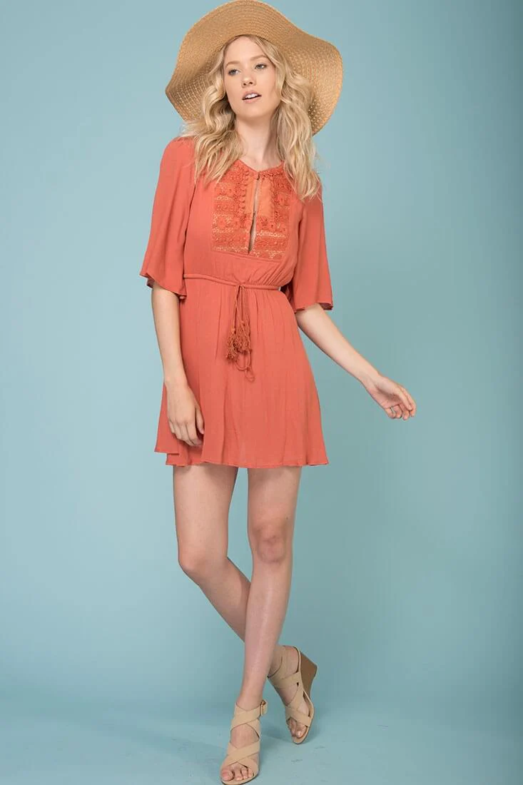 Kayla Tie Waist Crochet Details Dress Rose - Image 5