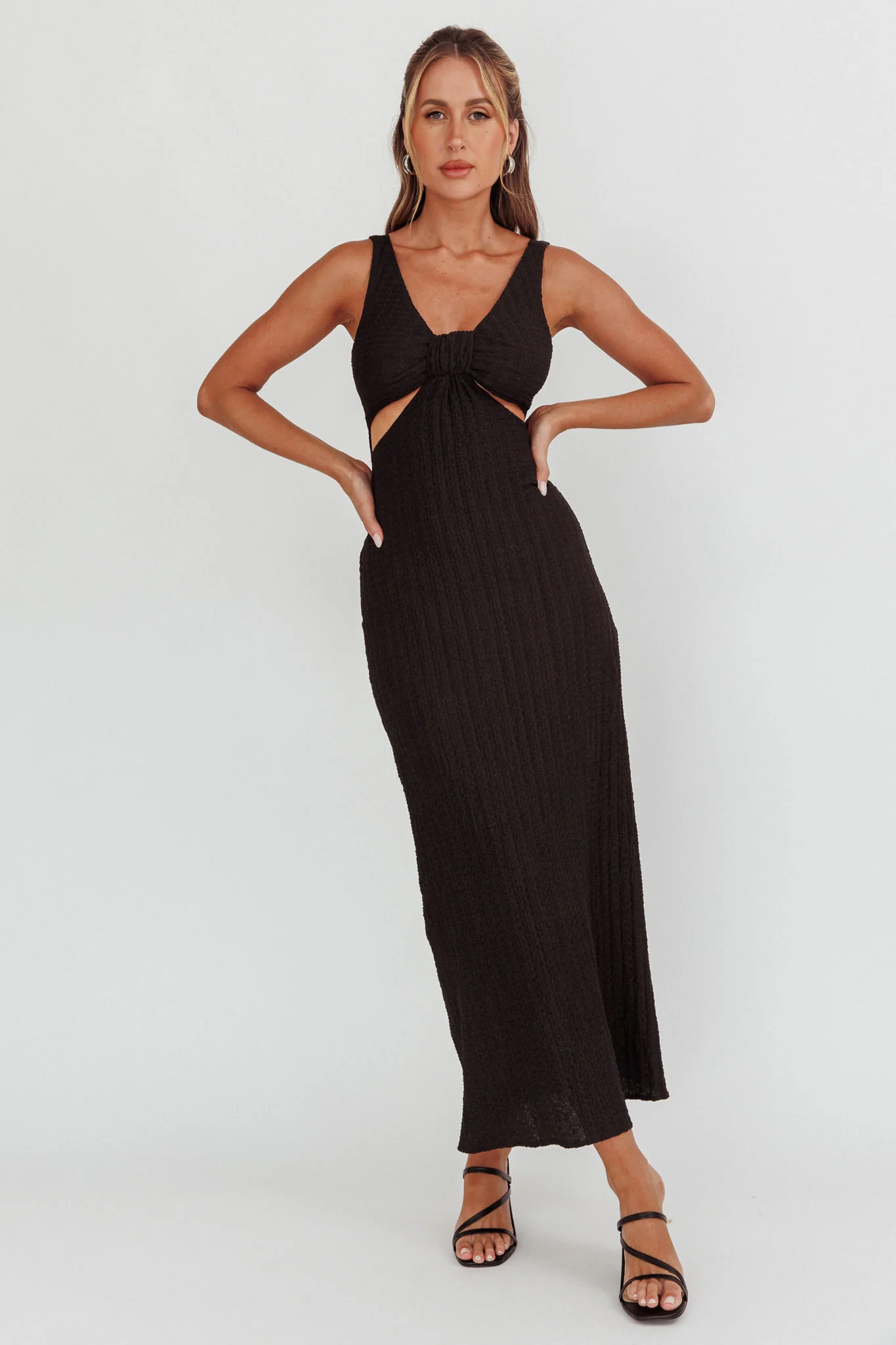Kharissa Cut-Out Textured Maxi Dress Black - Image 3