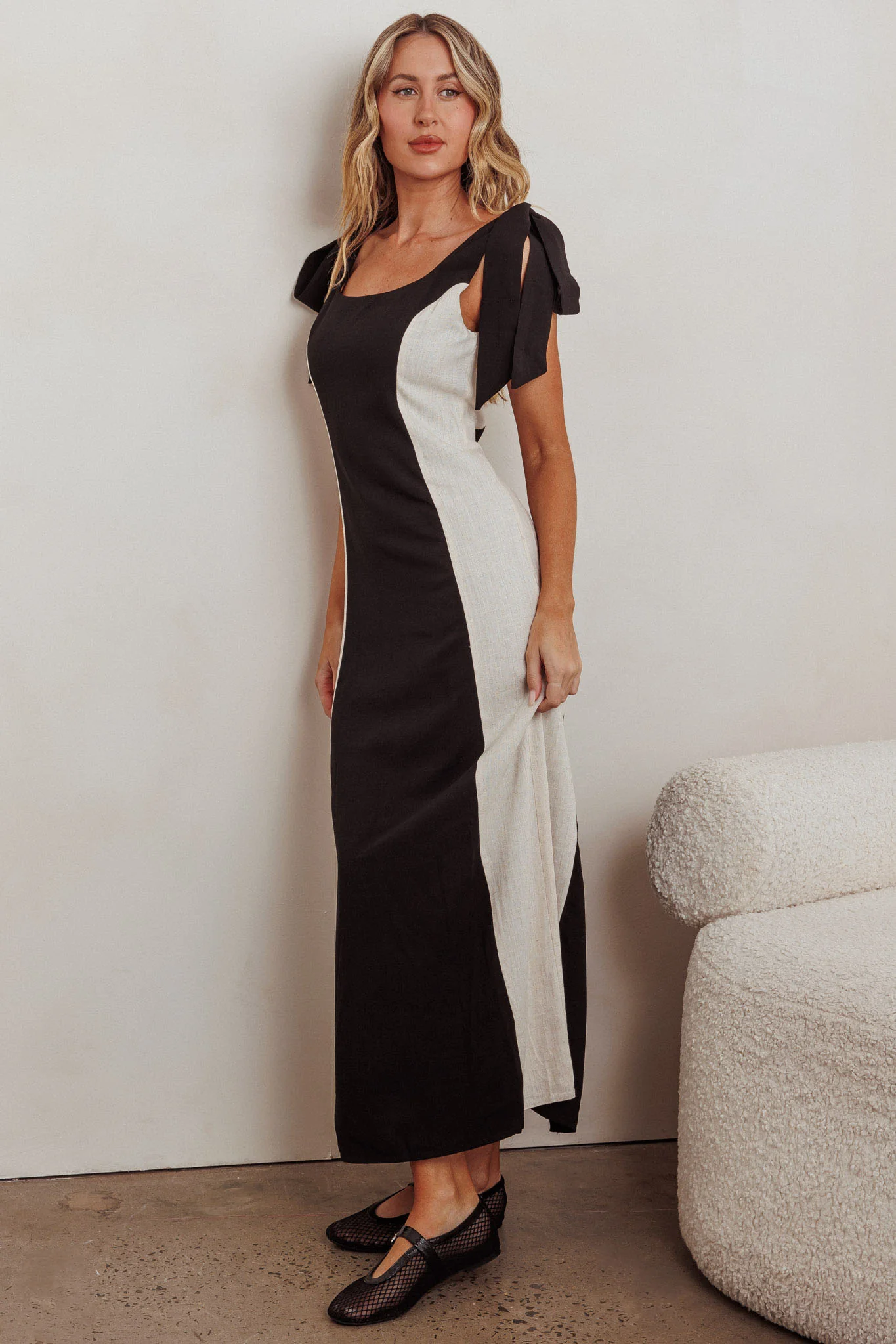 Kiss City Tied Shoulders Contrast Maxi Dress Black/Oat - Image 6