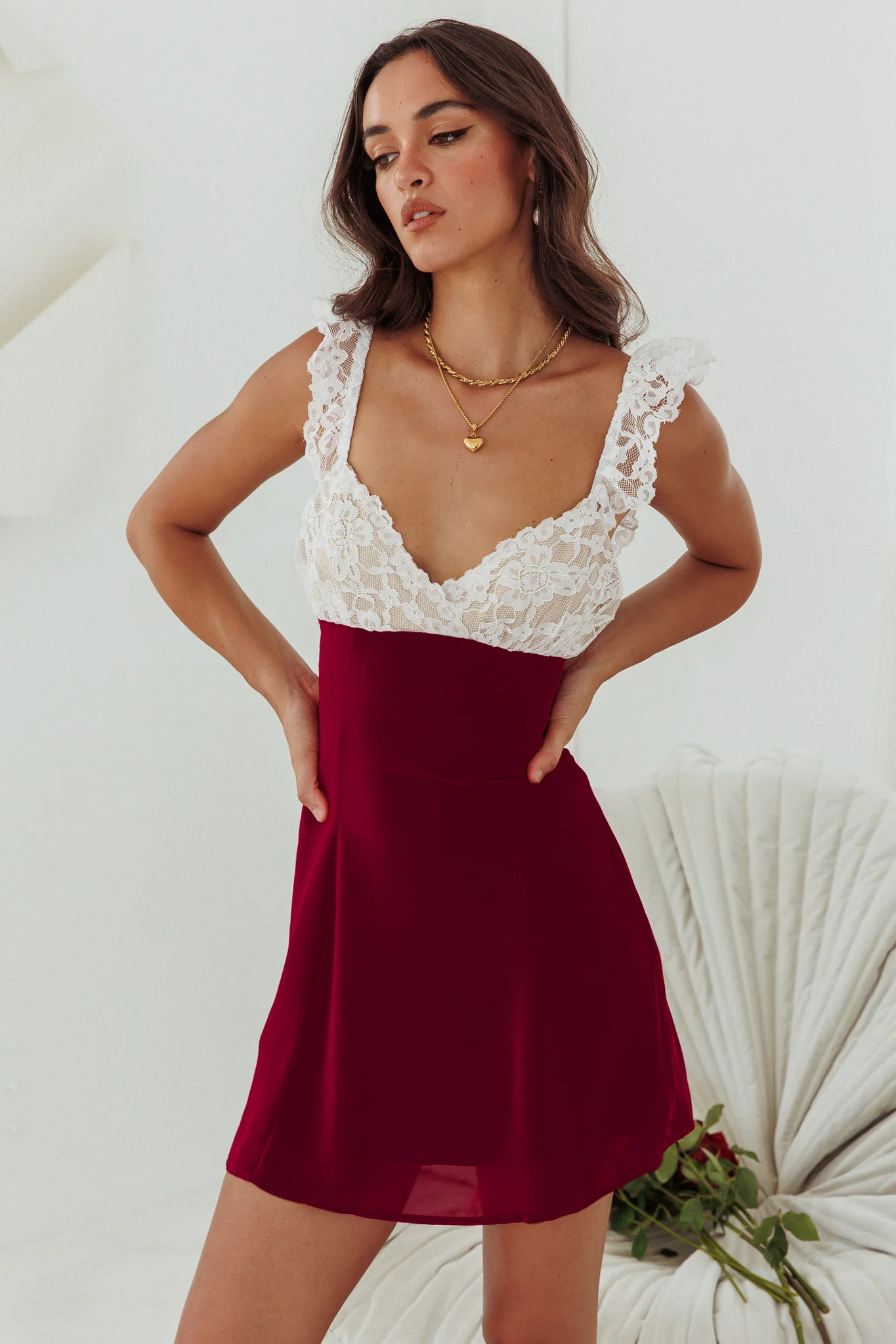 Lakyn Lace Bust Tied Back Mini Dress Wine - Image 5