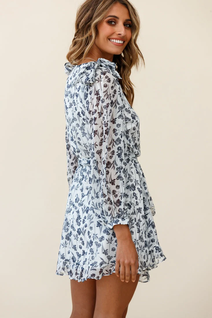 Leigh Long Sleeve Waist Tie Dress Floral Print Navy/White - Image 5