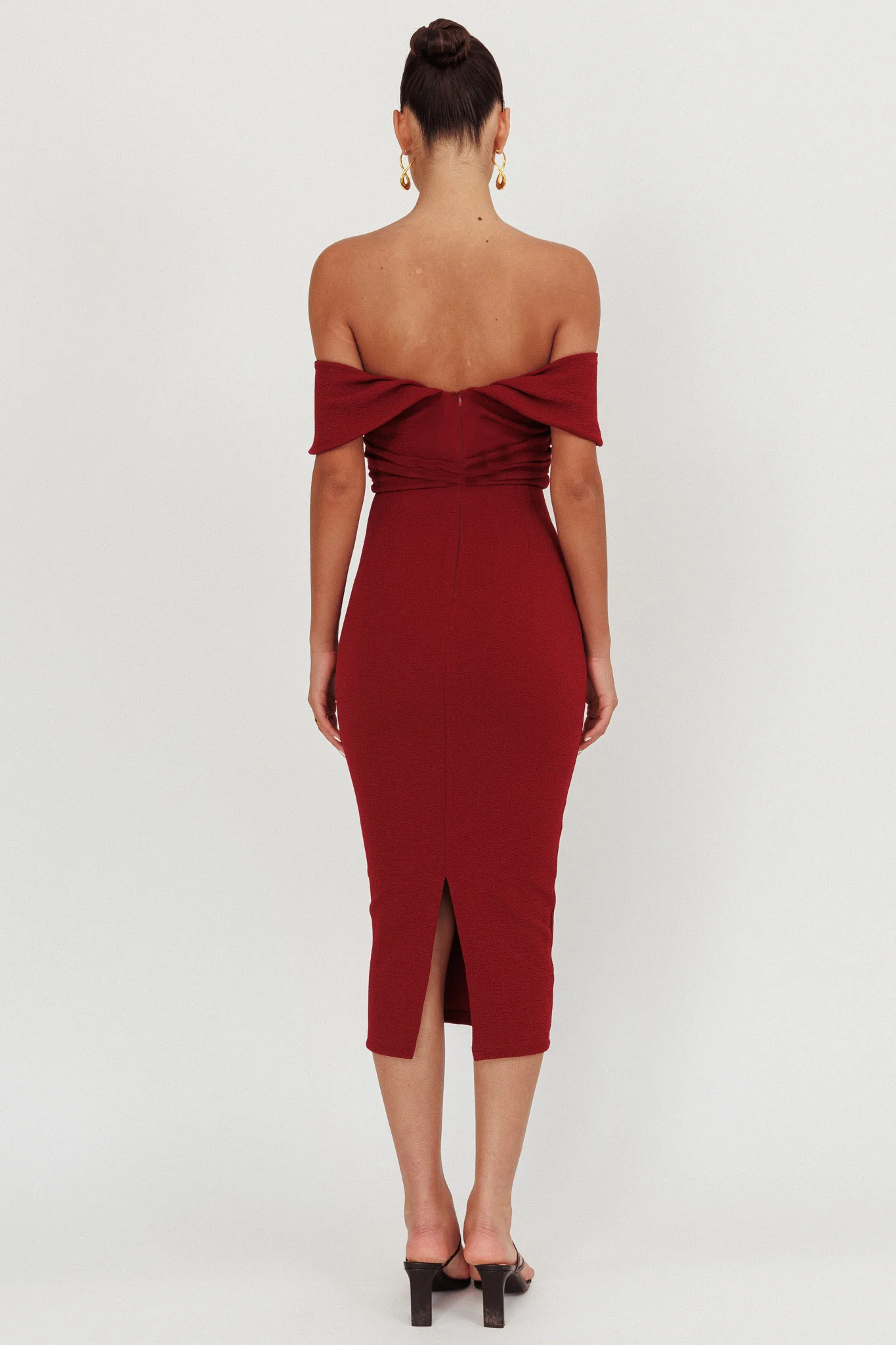 Lillianne Off-Shoulder Midi Dress Wine - Image 2