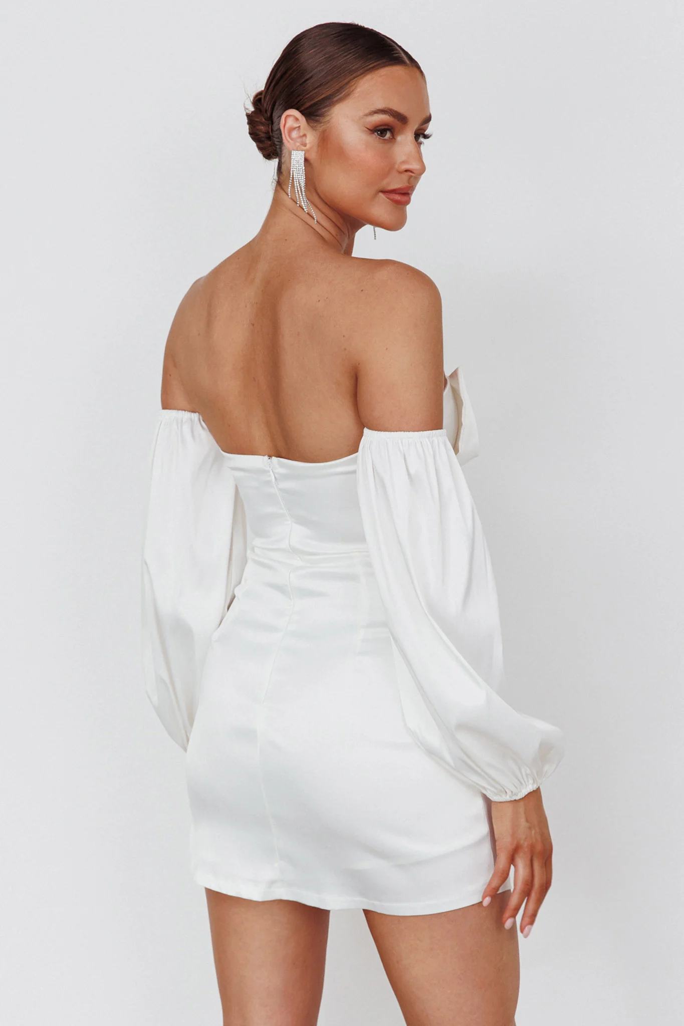Lilly Off-Shoulder Bow Mini Dress White - Image 3