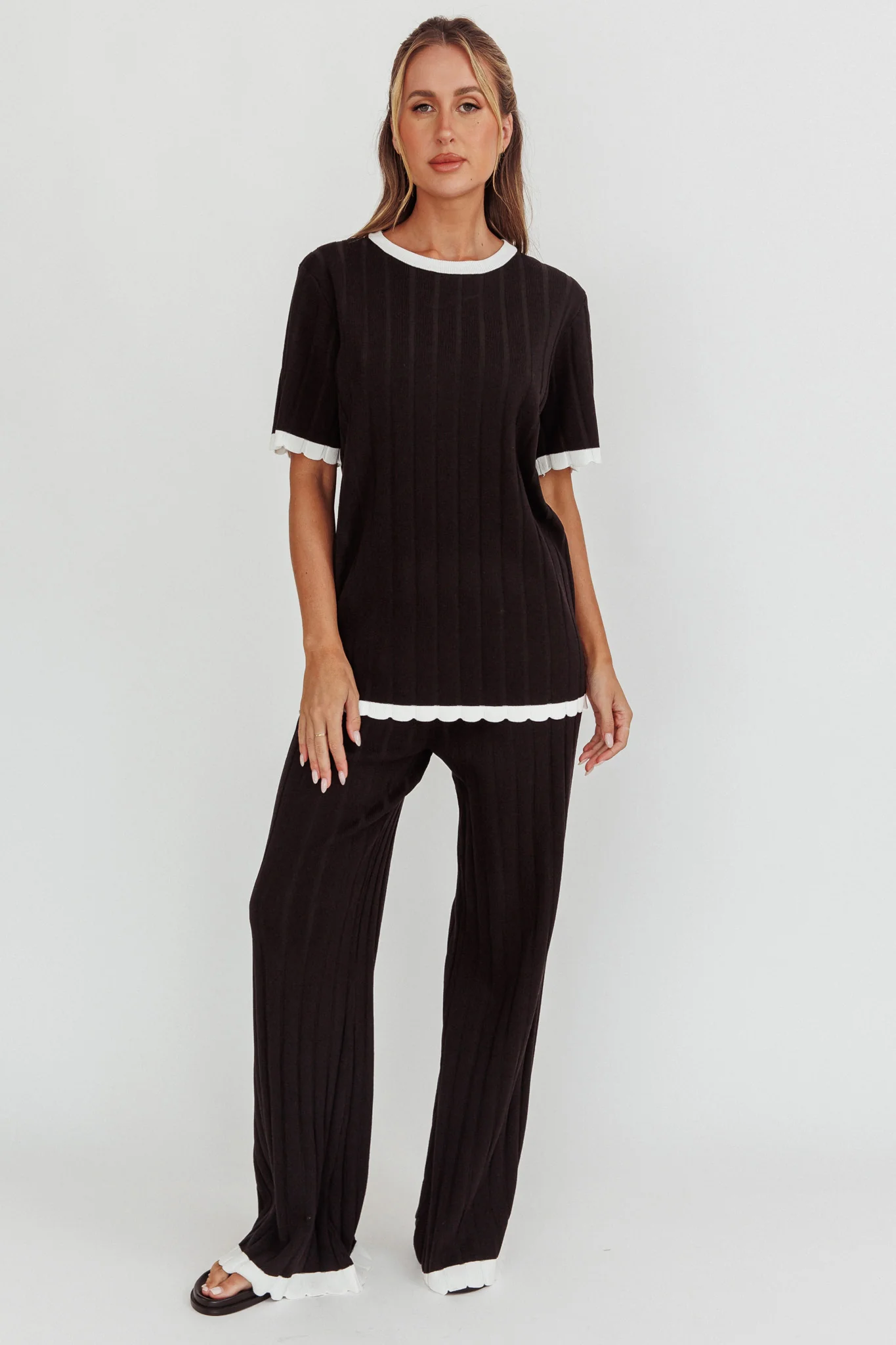 Liloh Contrast Trim Ribbed Knit Pants Black - Image 2