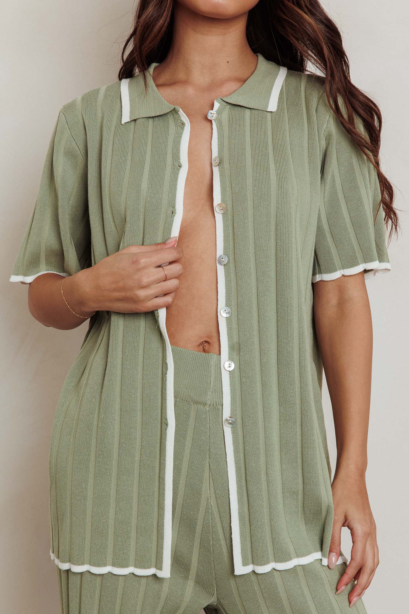 Liloh Ribbed Buttoned Shirt Sage - Image 5