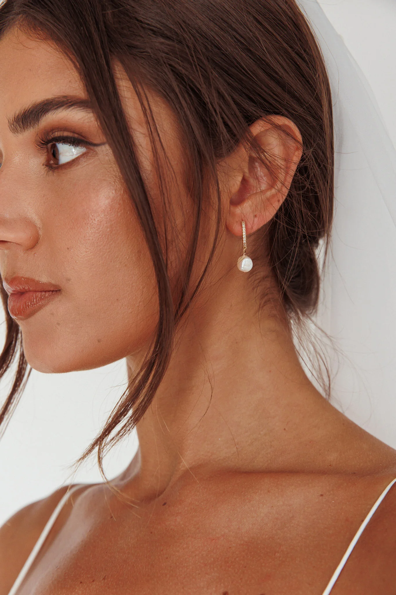 Lily Diamante Pearl Drop Earrings Gold - Image 4