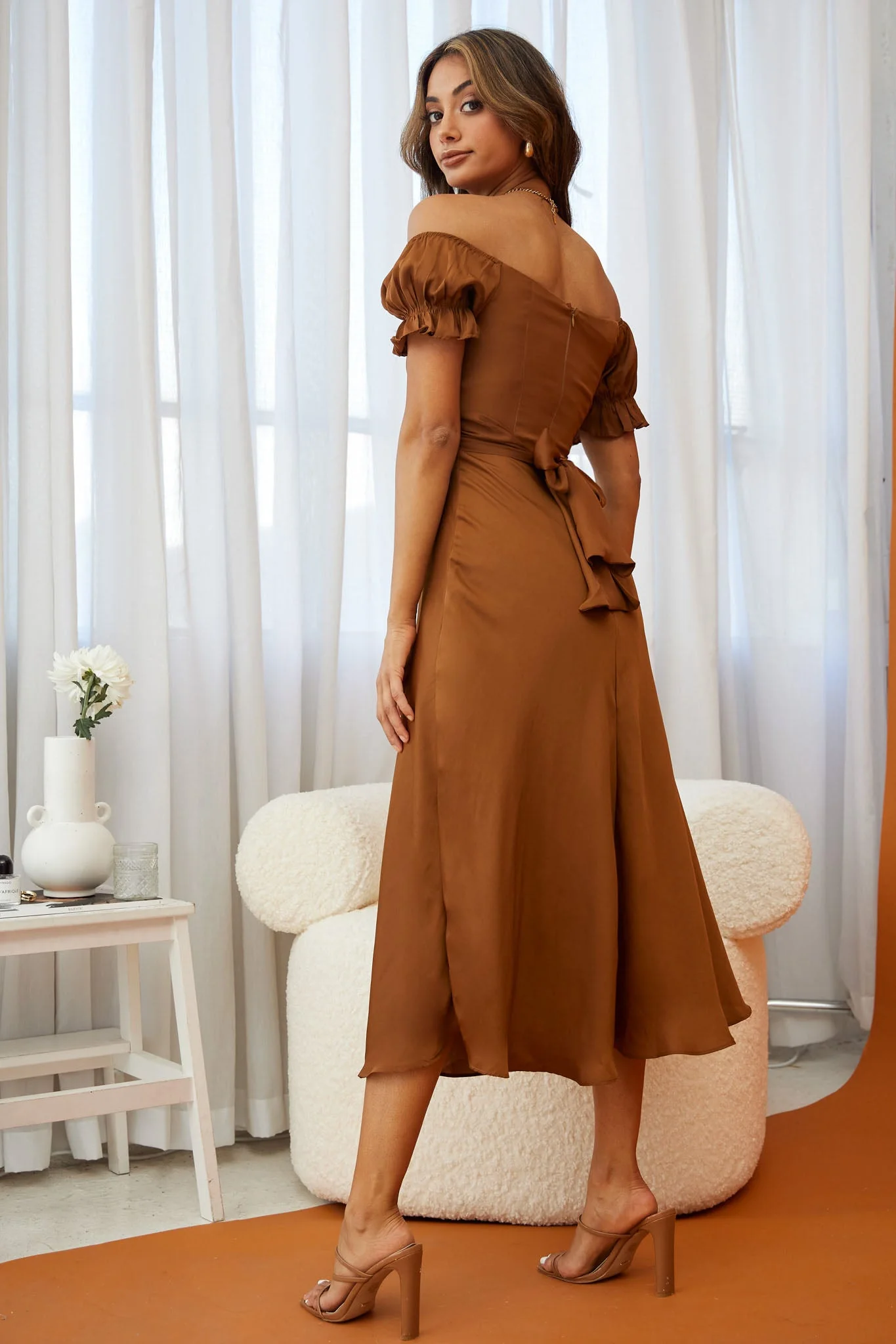 Linka Off-Shoulder Tie Back Midi Dress Chocolate - Image 2