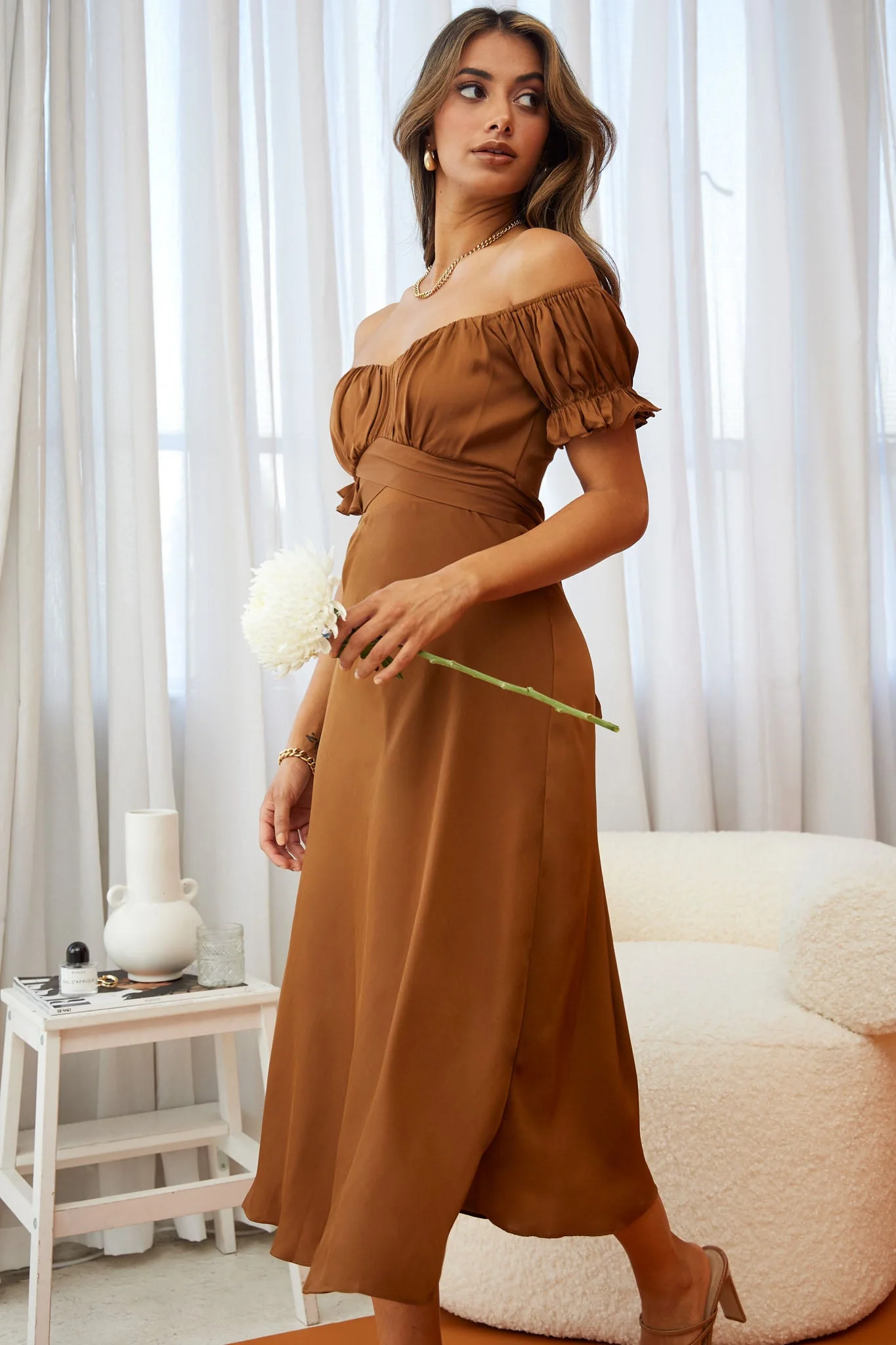 Linka Off-Shoulder Tie Back Midi Dress Chocolate - Image 4