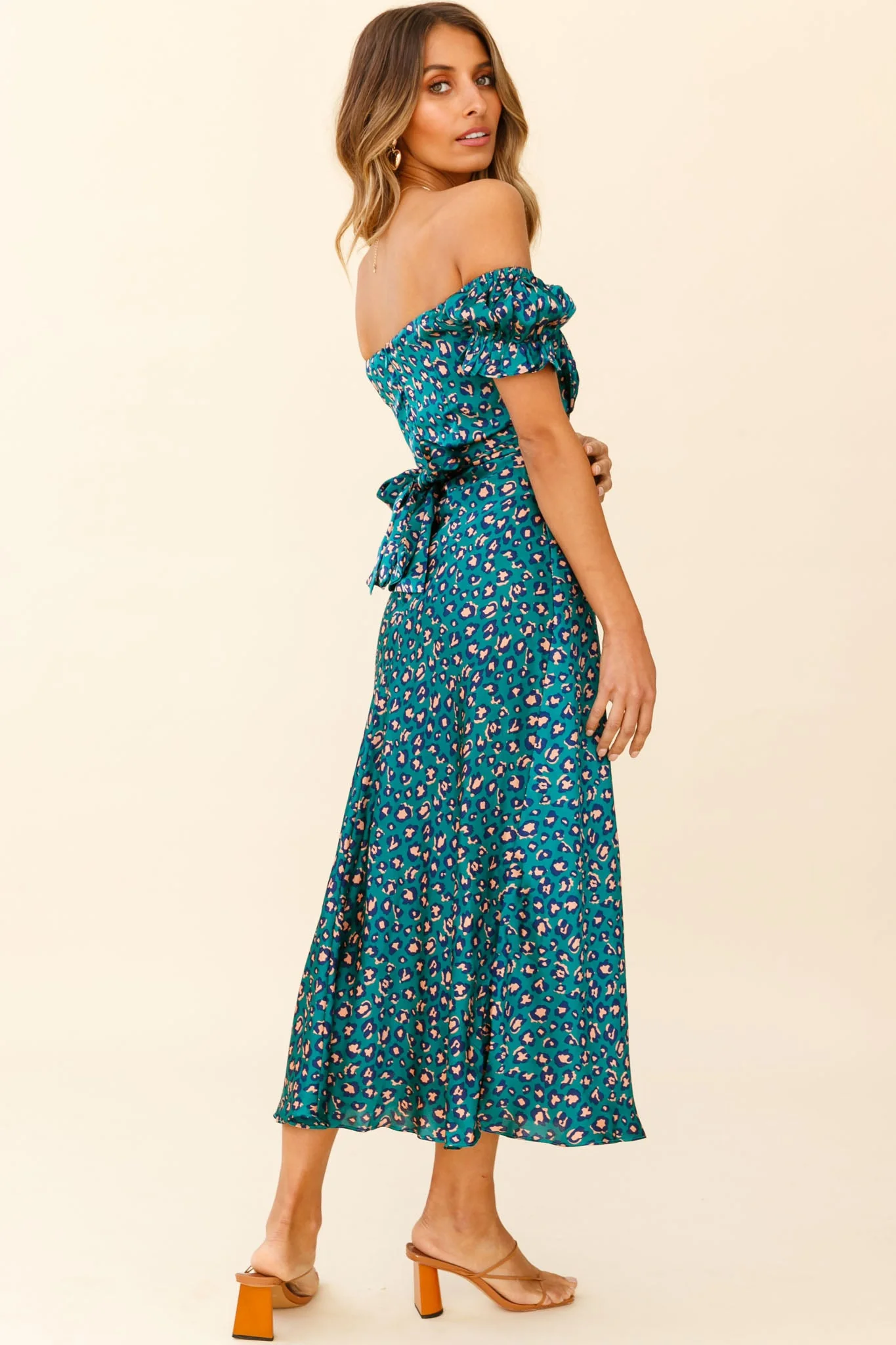 Linka Off-Shoulder Tie Back Midi Dress Leopard Print Green - Image 2