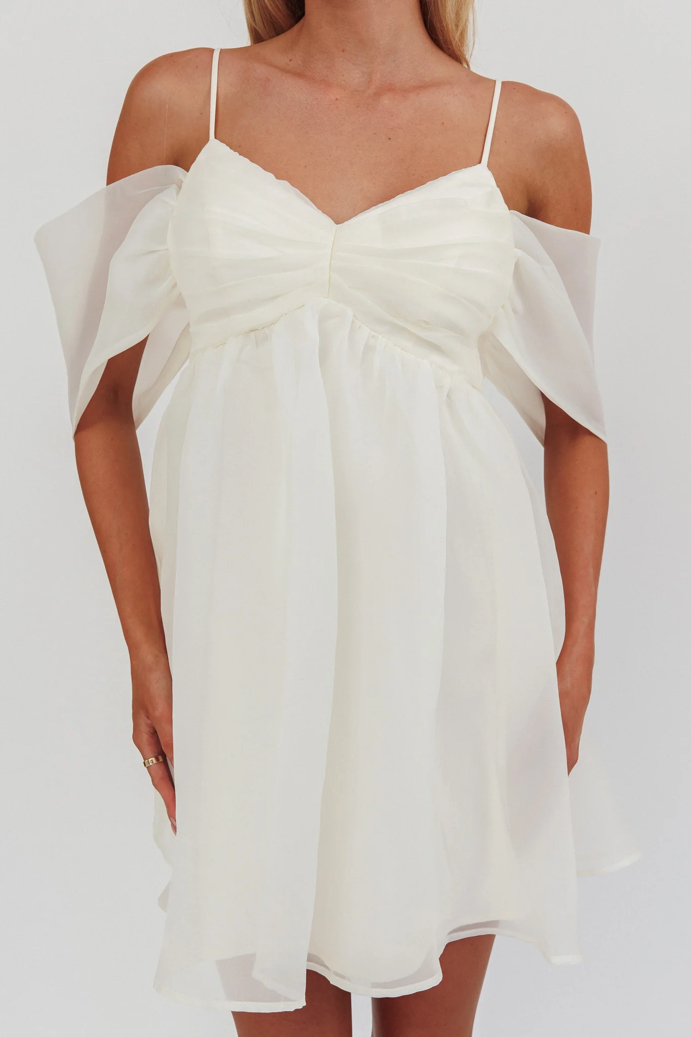 Little Liar Organza Mini Dress Light Beige - Image 4