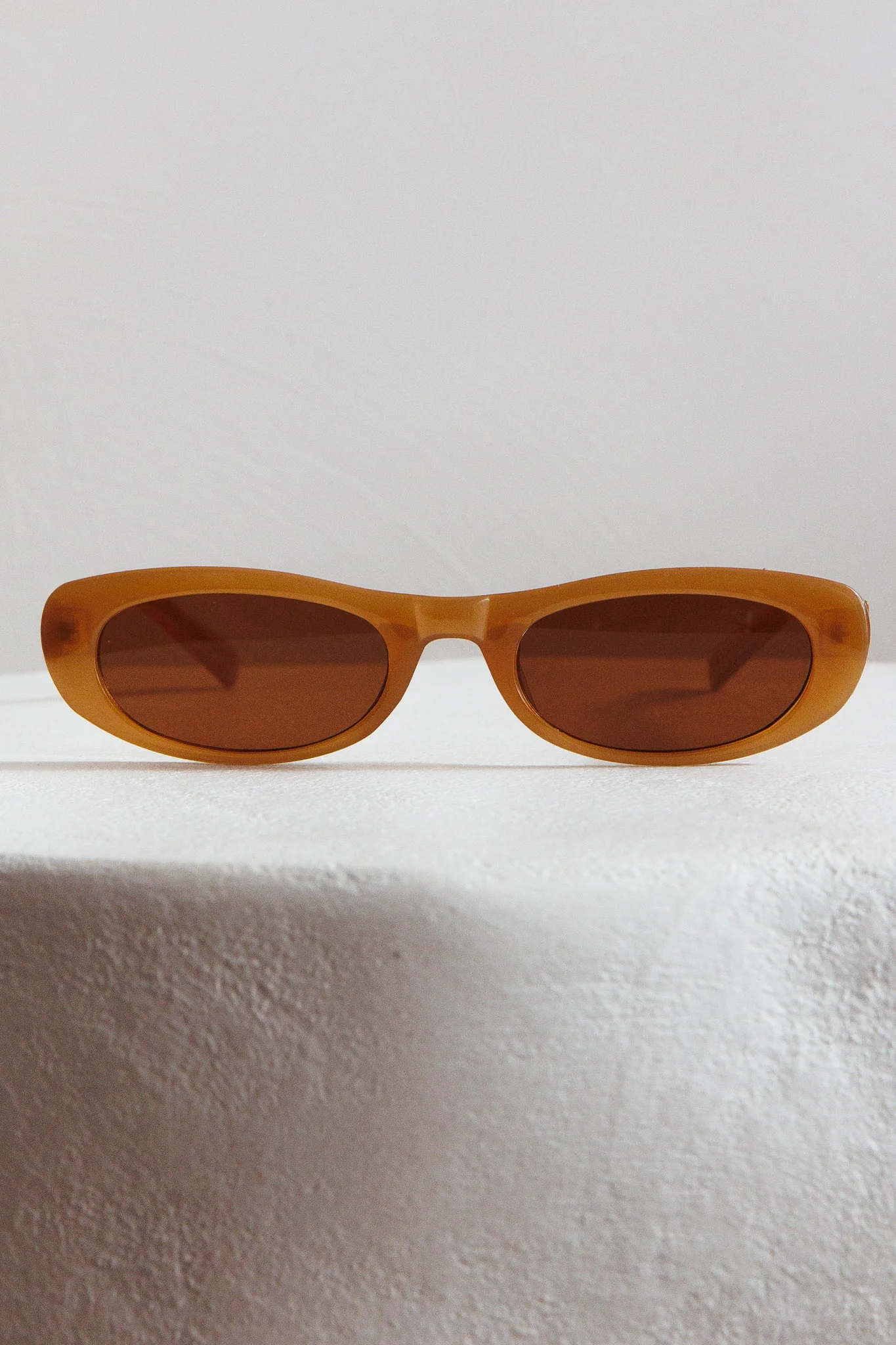 Live Loud Oval Sunglasses Brown - Image 3