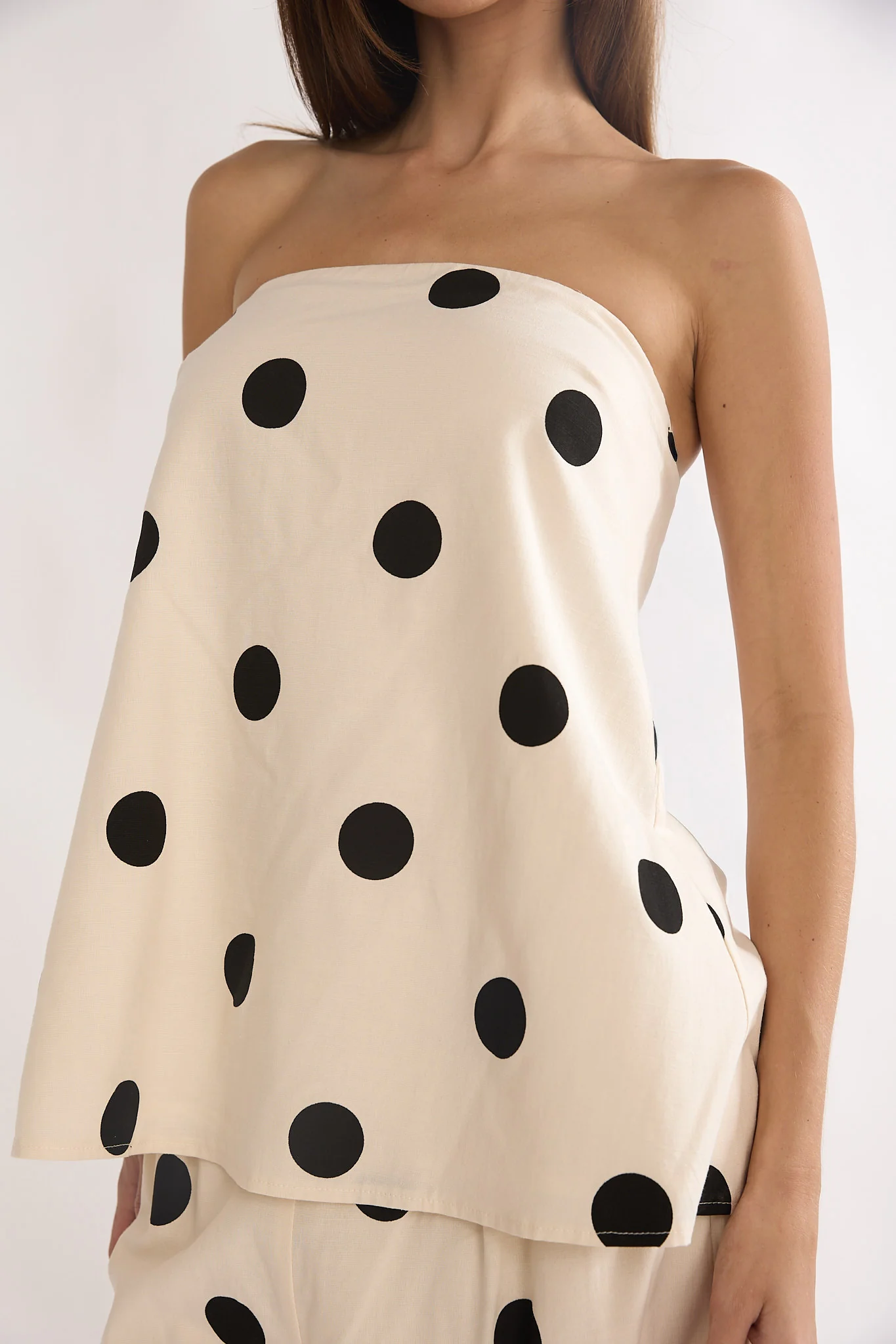 Loraya Strapless Split Back Top Polka Dot Beige/Black - Image 4