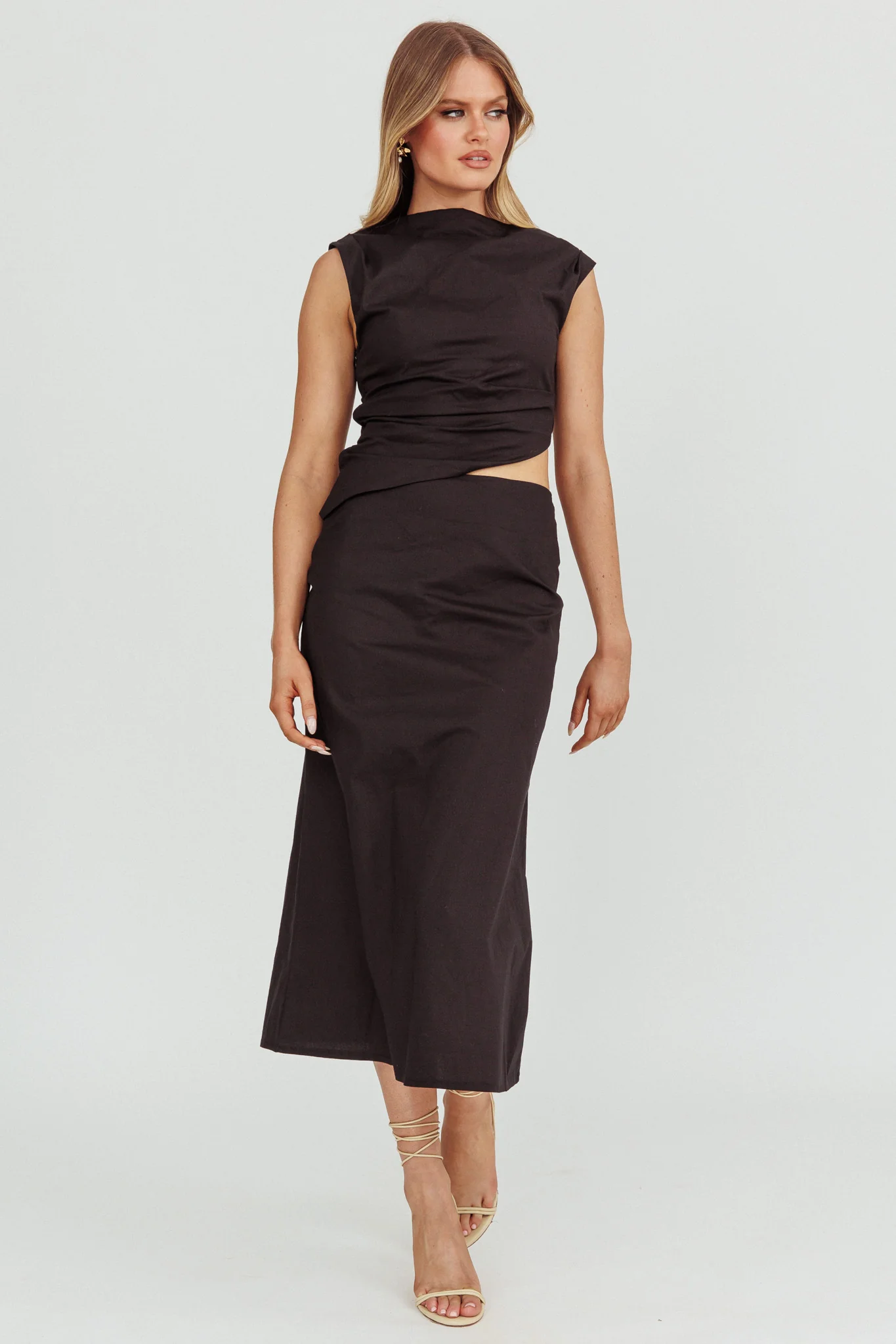 Lorely Boat Neck Cut Out Midi Dress Black - Image 3
