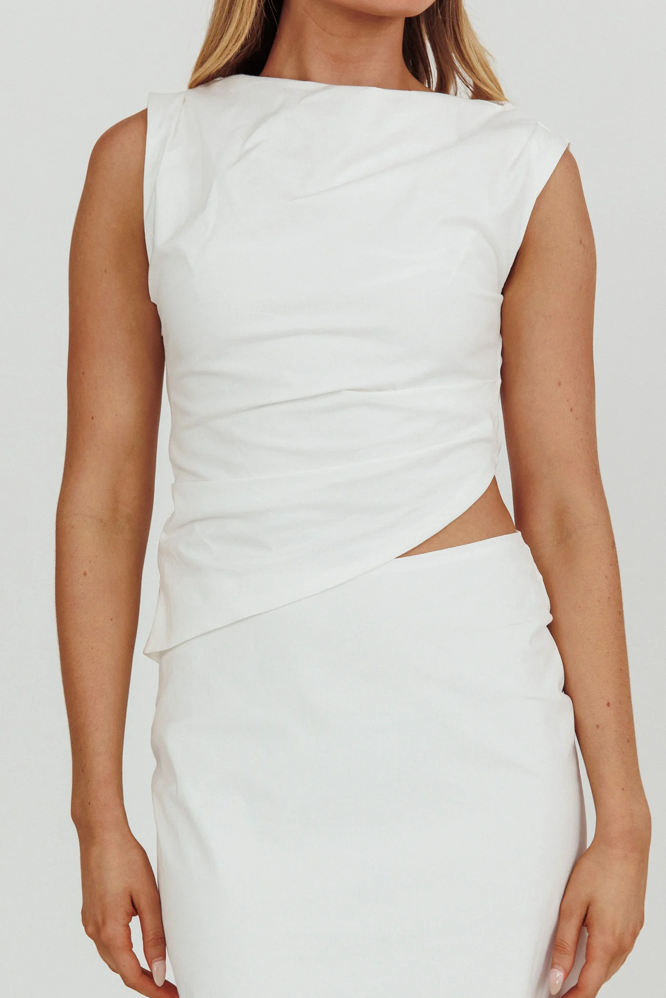 Lorely Boat Neck Cut Out Midi Dress White - Image 4