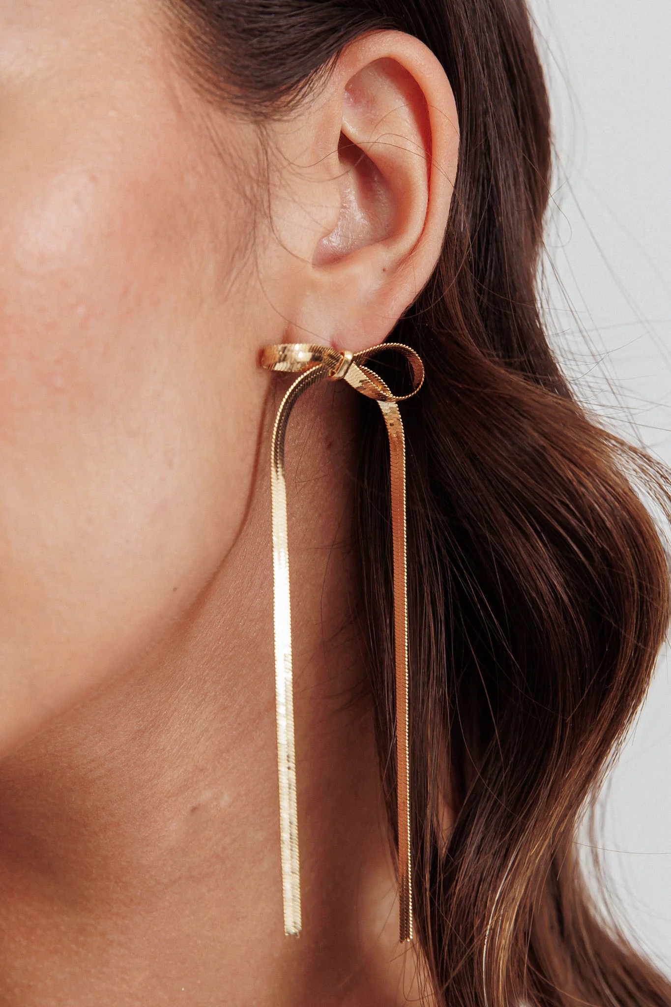 Macy Herringbone Bow Earrings Gold - Image 3