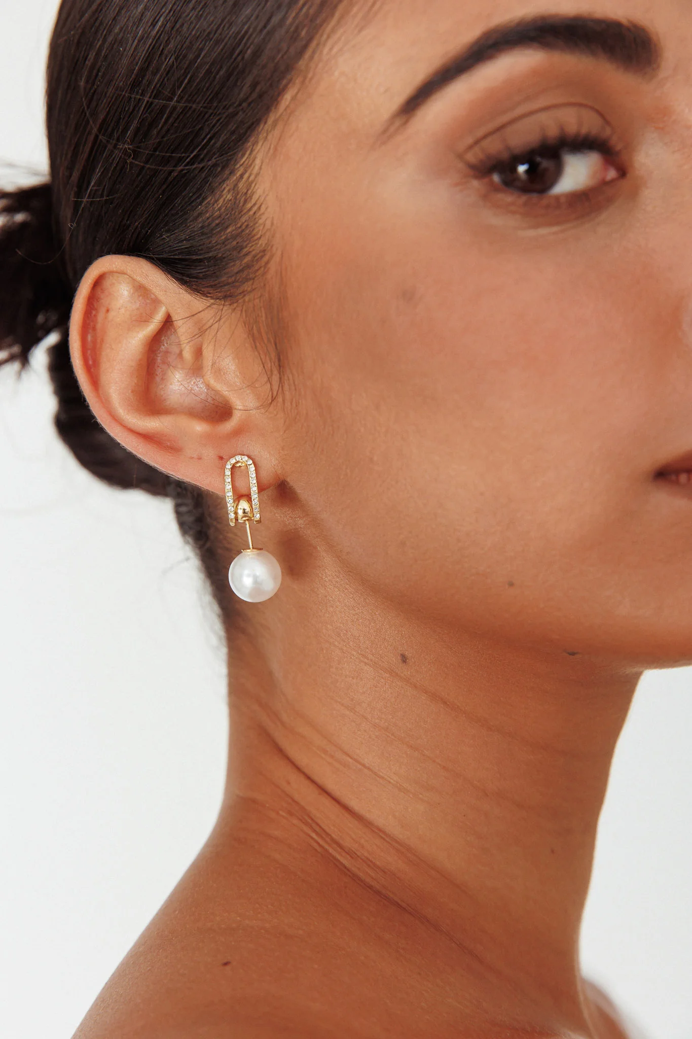 Maia Pearl Diamante Earrings Gold - Image 3