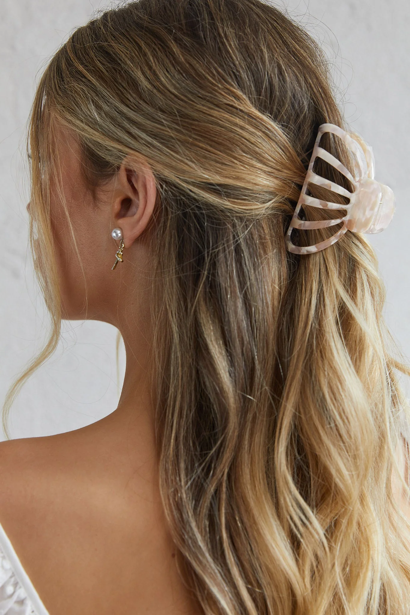 Malibu Shell Shape Clip Pink - Image 3
