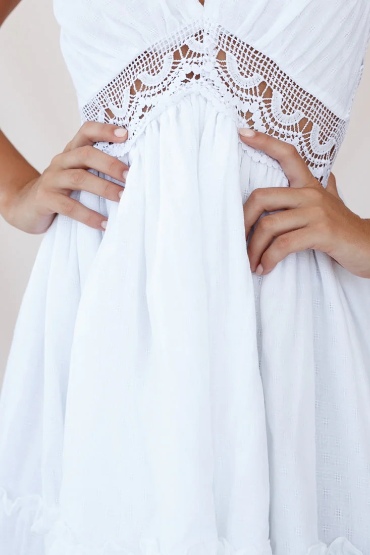 Maple Embroidered Trim Halterneck Dress White - Image 4