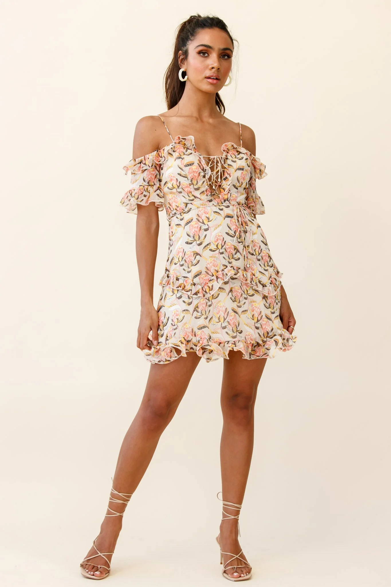 Maranda Bardot Lace-Up Bust Dress Banksia Print Dress Nude - Image 2