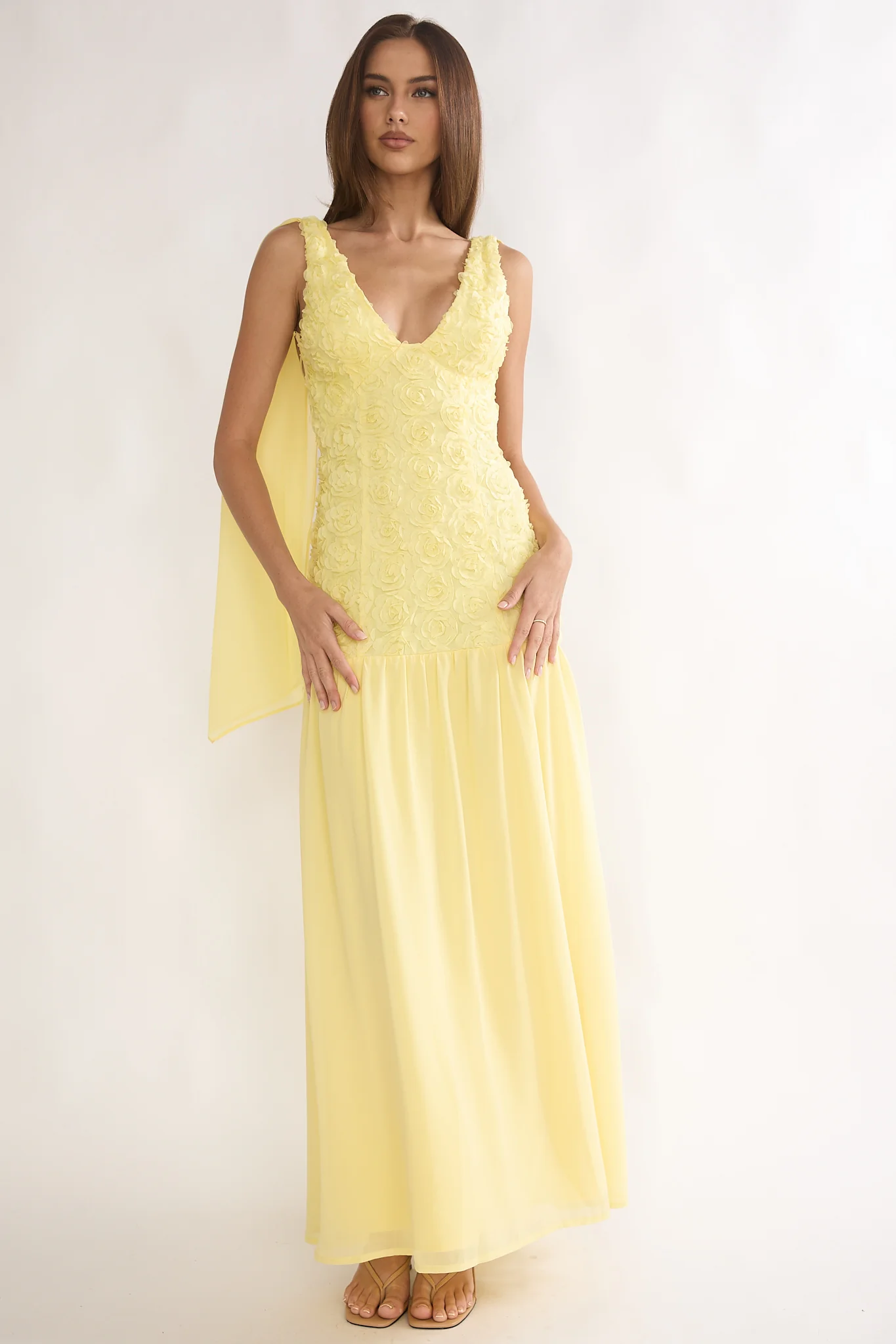 Marcellia Tied Back Maxi Dress Embellished Yellow - Image 4