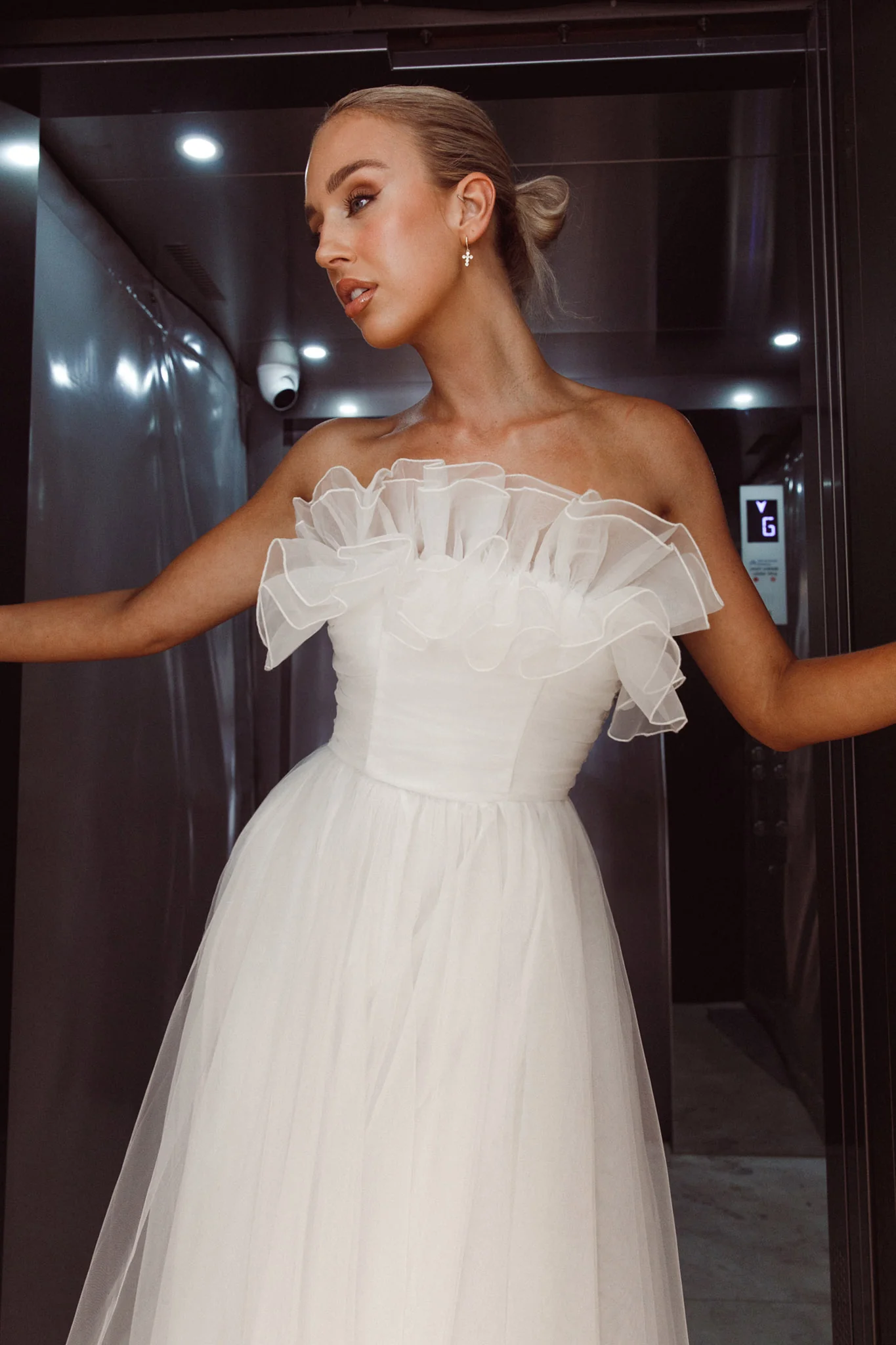 Marietha Organza Frill Maxi Wedding Dress White - Image 2