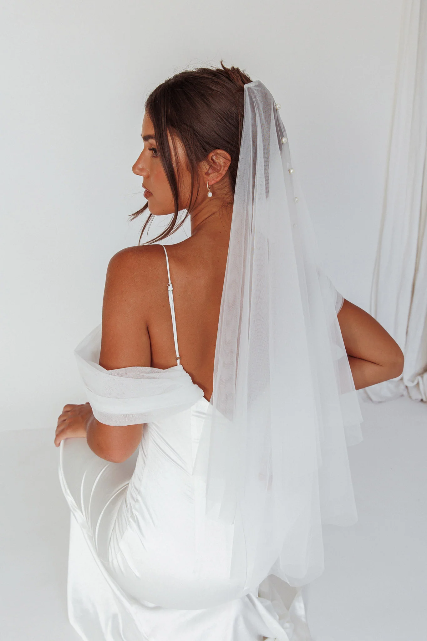 Marina Pearl Accent Veil White - Image 7