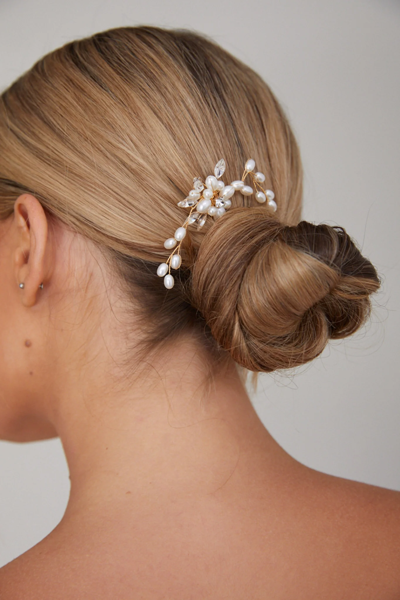 Marita Pearl Hair Pin - Image 3